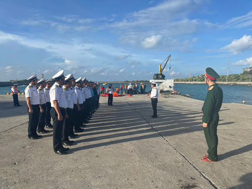 Biển Đông chưa thôi "dậy sóng"- Ảnh 1.