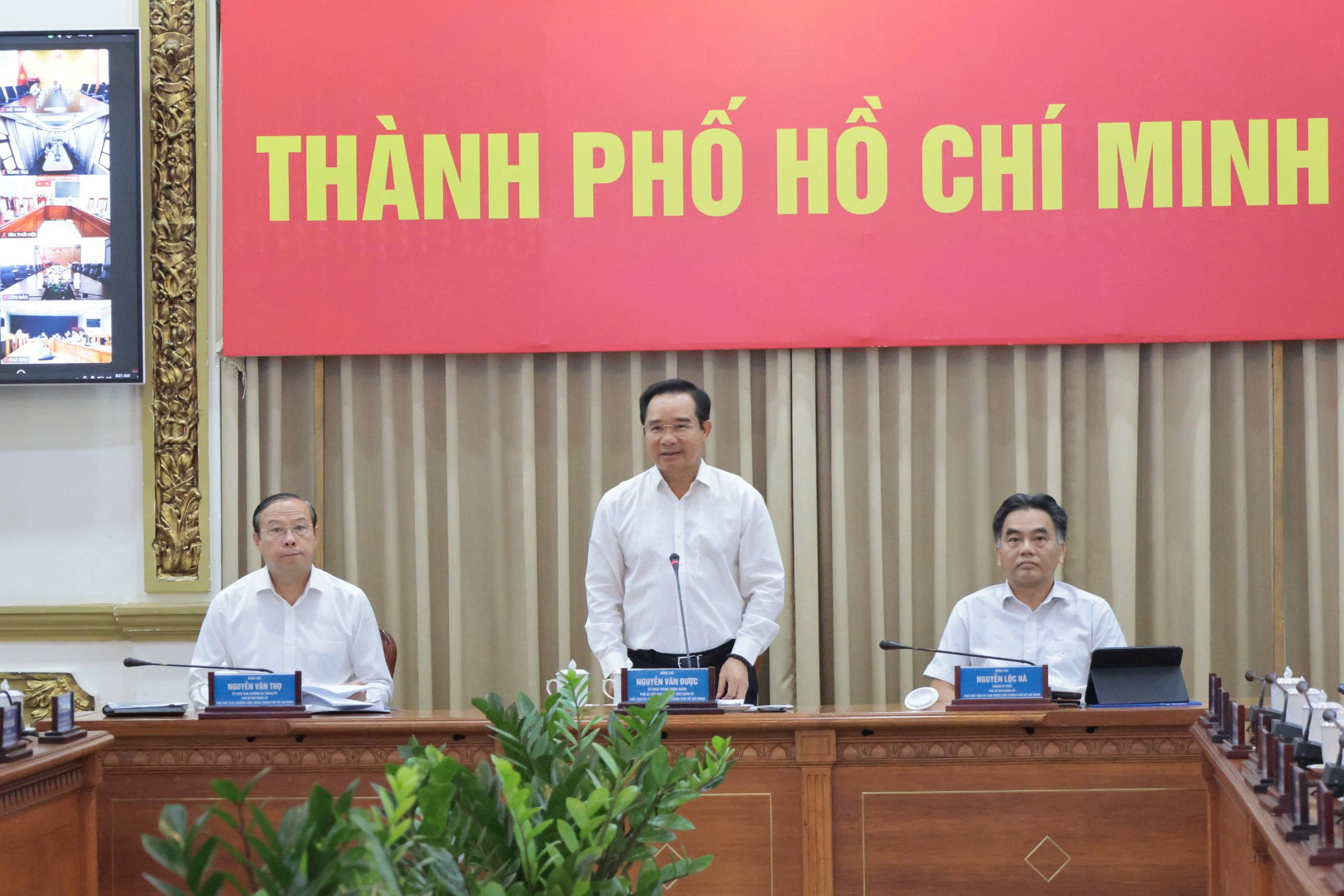 Chủ tịch UBND TP HCM y&ecirc;u cầu tập trung đẩy nhanh đầu tư c&ocirc;ng- Ảnh 1.