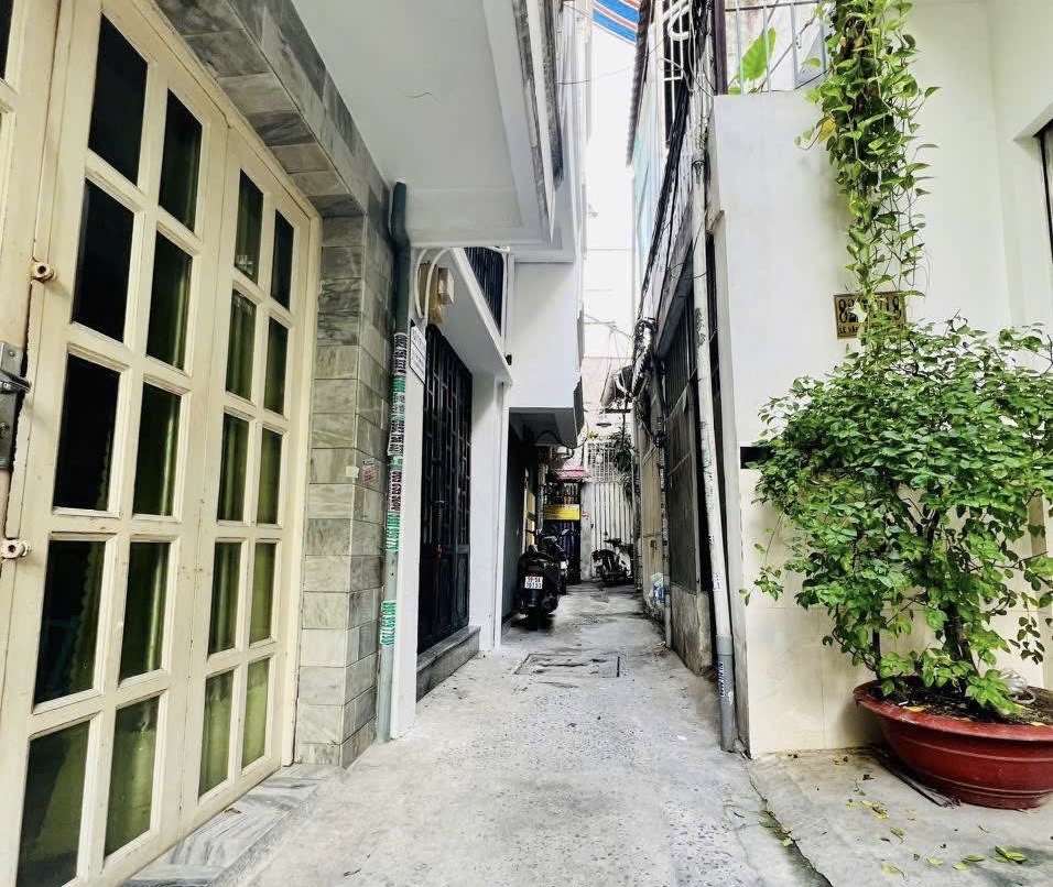 Nhà hẻm càng nhỏ càng khó bán- Ảnh 3.