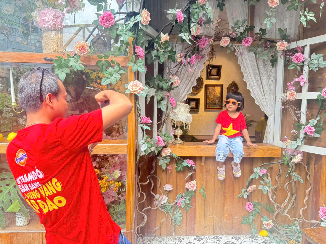 Qu&aacute;n c&agrave; ph&ecirc; "giấu m&igrave;nh" giữa Cần Thơ khiến ai bước v&agrave;o cũng ngỡ lạc đến Đ&agrave; Lạt - Ảnh 6.