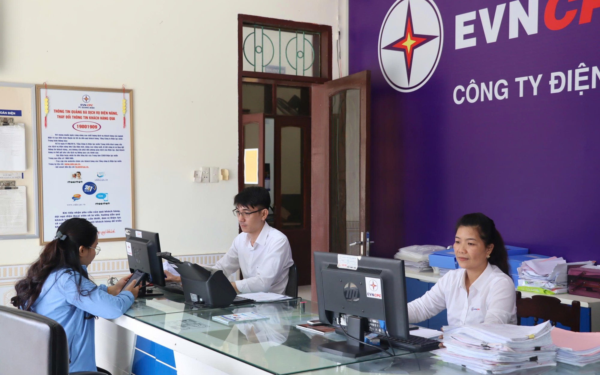 PC Quảng Trị số hóa toàn diện, phục vụ khách hàng 24/7
