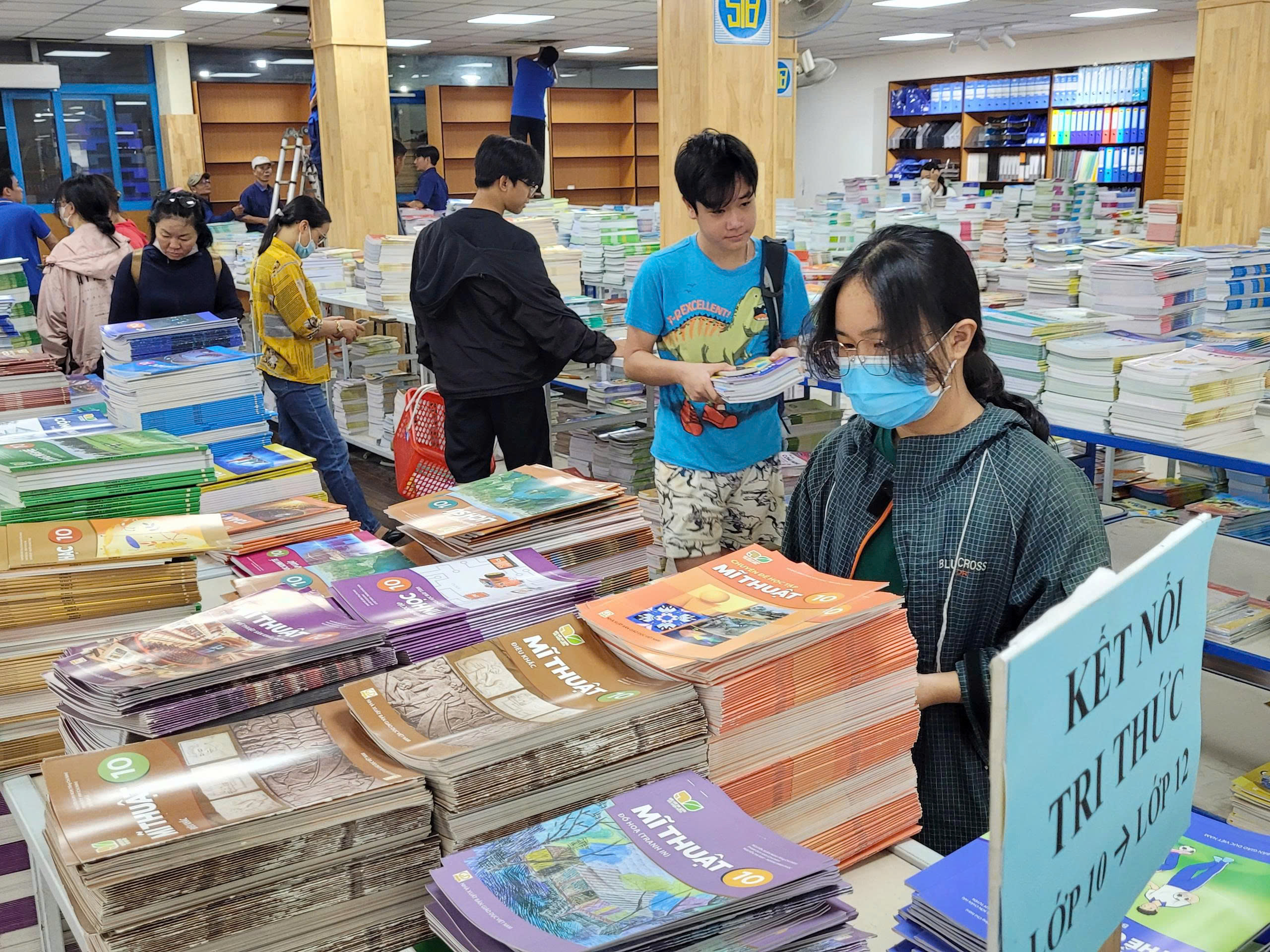 Bộ Sách giáo Khoa thống nhất toàn quốc: Không thể chậm trễ hơn nữa - Ảnh 1.