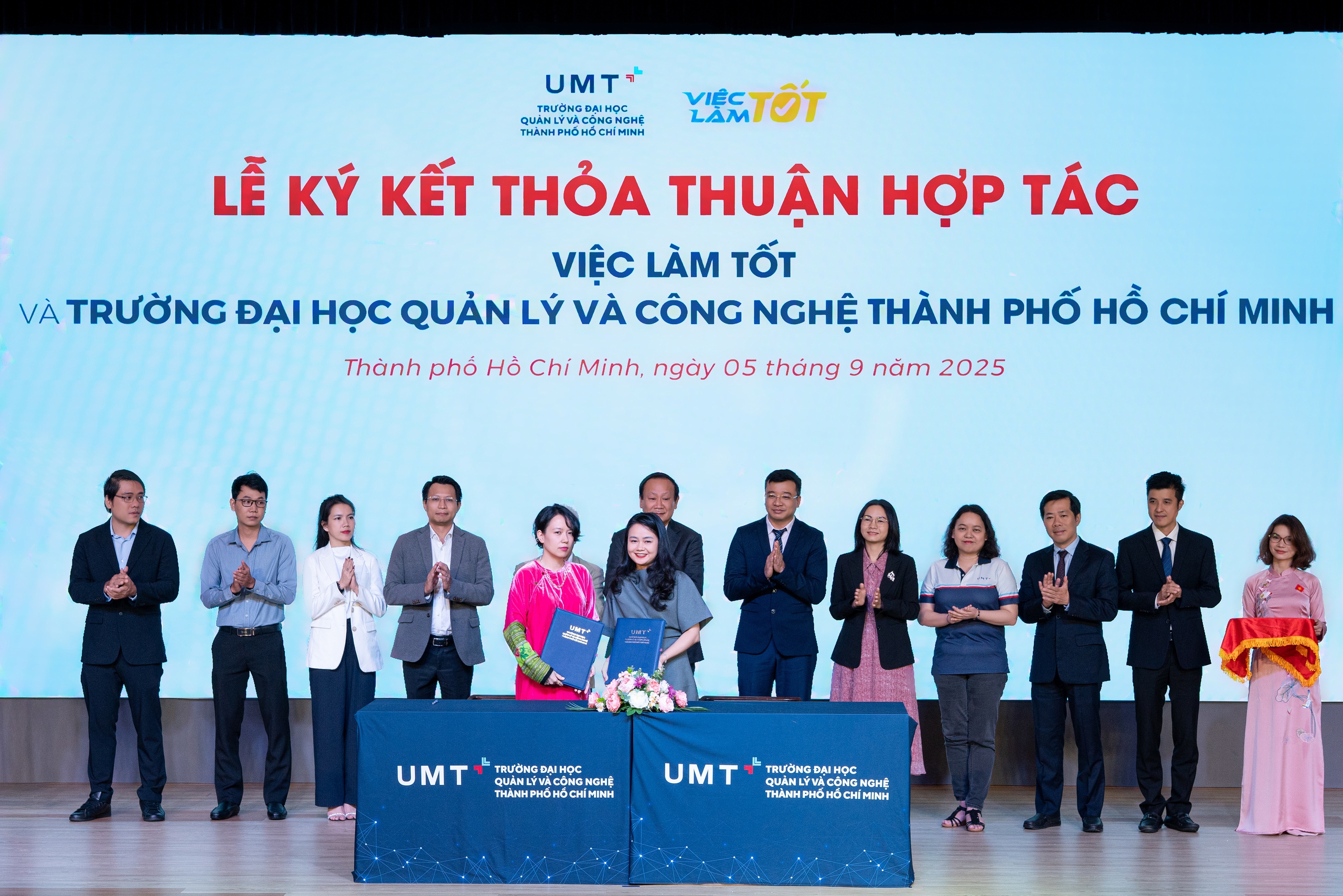 Một trường bắt tay với Việc Làm Tốt phát triển nguồn nhân lực Logistics 4.0 - Ảnh 1.