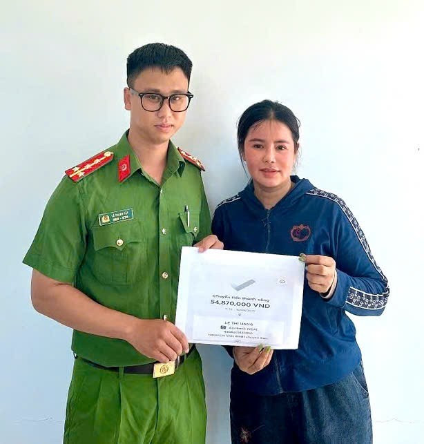 Đòi tiền chuyển nhầm hoài không được, công an vào cuộc nhận được ngay- Ảnh 1.