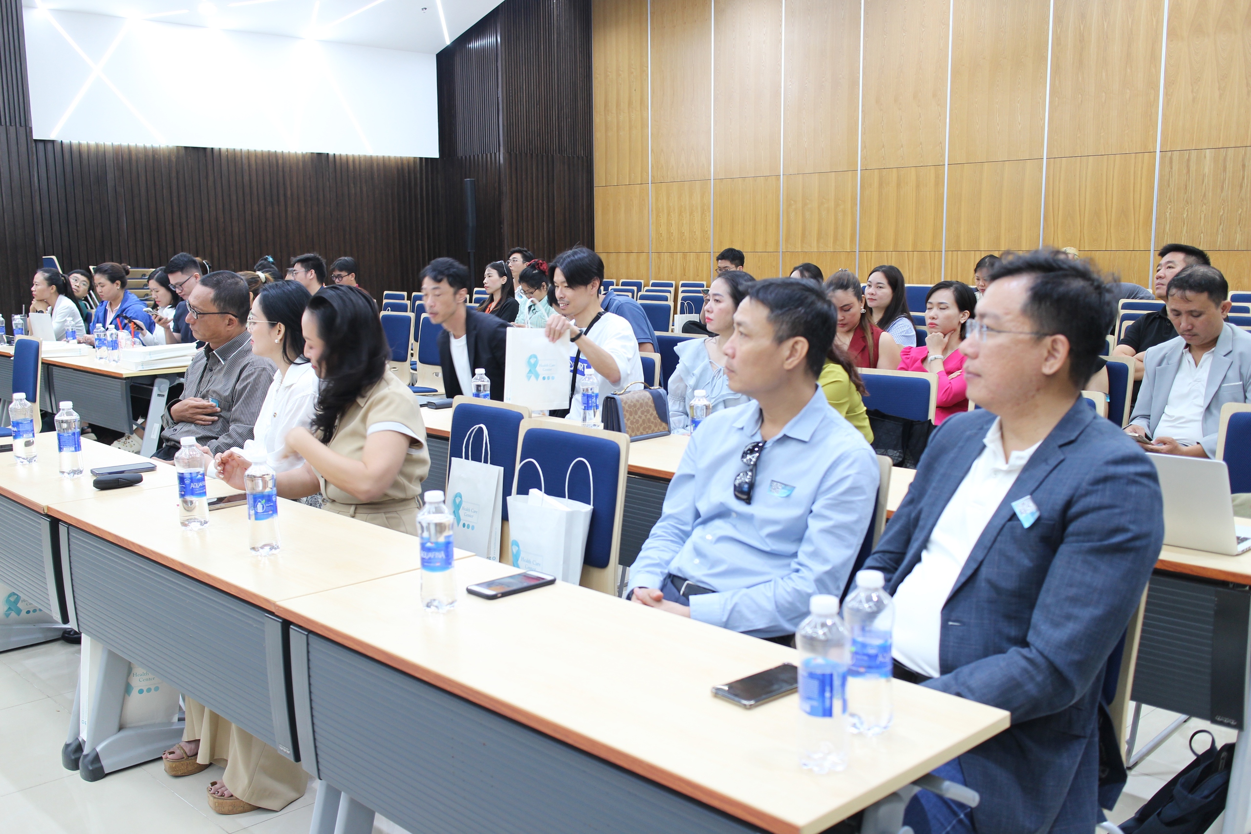 AI không thể thay thế bác sĩ mà giúp làm việc tốt hơn- Ảnh 1.
