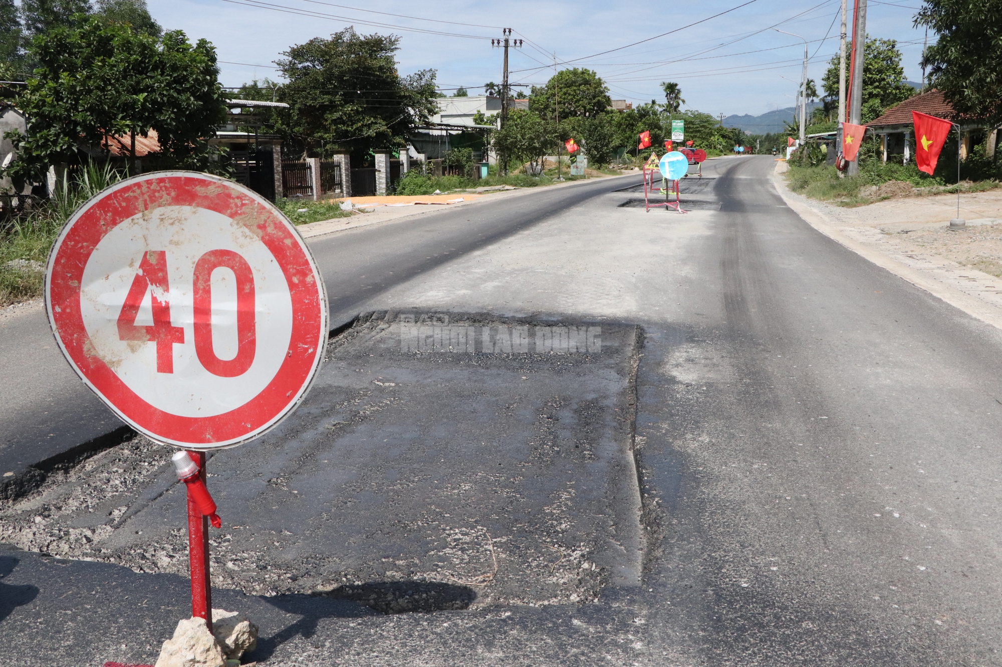 Đường 1.800 tỉ c&oacute; Tập đo&agrave;n Thuận An thi c&ocirc;ng ở Đ&agrave; Nẵng mới thảm nhựa đ&atilde; hỏng - Ảnh 5.