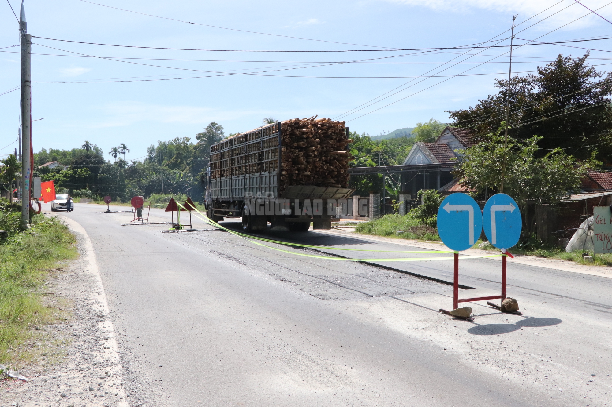 Đường 1.800 tỉ c&oacute; Tập đo&agrave;n Thuận An thi c&ocirc;ng ở Đ&agrave; Nẵng mới thảm nhựa đ&atilde; hỏng - Ảnh 9.