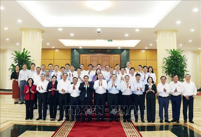 Bộ Ch&iacute;nh trị cho &yacute; kiến về phương &aacute;n nh&acirc;n sự tr&igrave;nh Đại hội Đảng bộ Quốc hội- Ảnh 4.