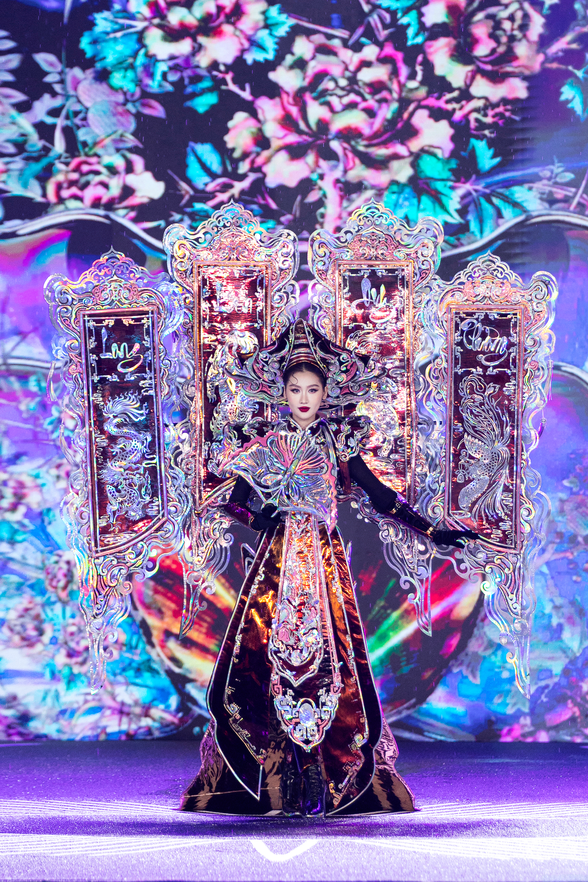 Cảnh tượng chưa từng c&oacute; ở Miss Grand VietNam

- Ảnh 12.