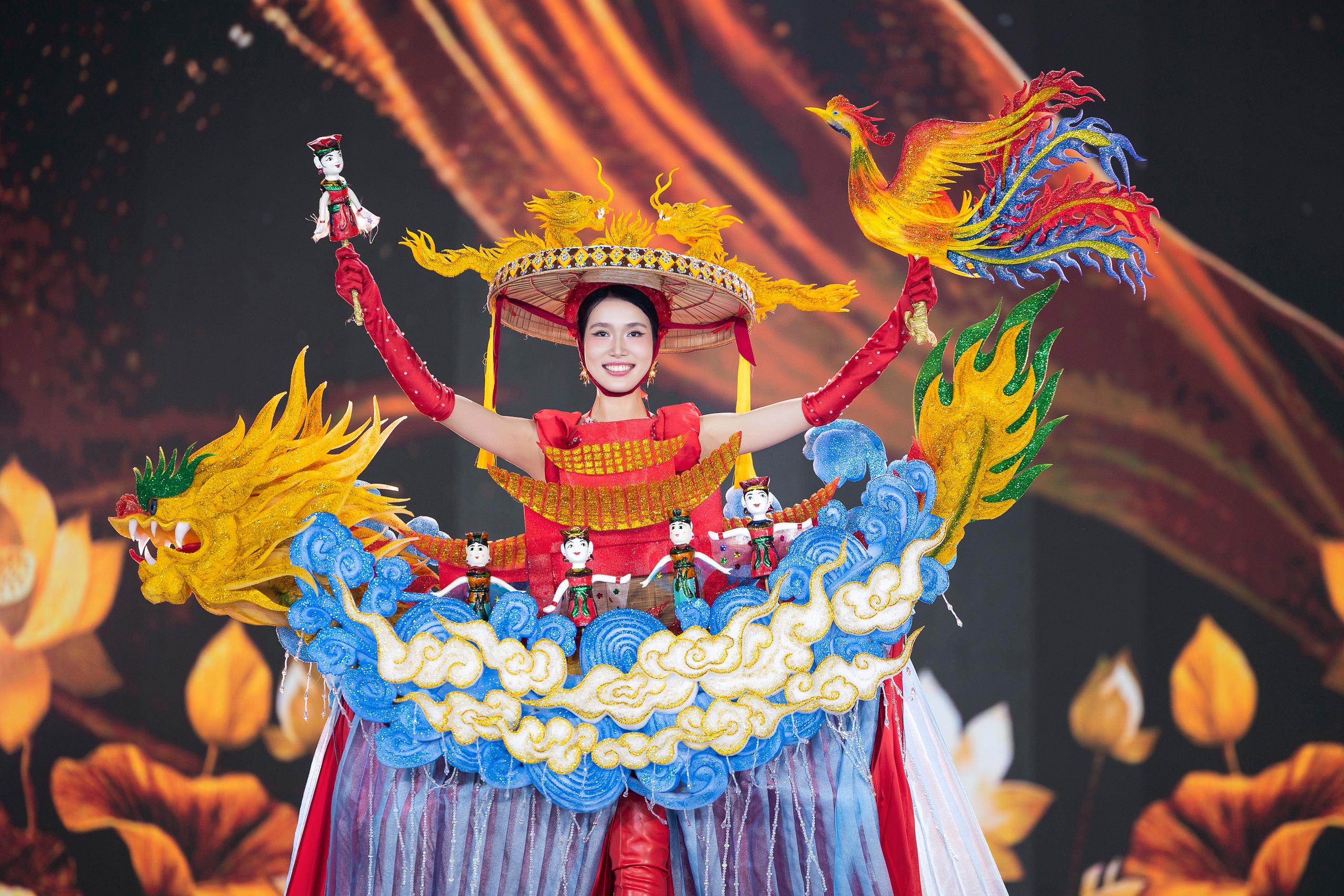 Cảnh tượng chưa từng c&oacute; ở Miss Grand VietNam

- Ảnh 4.