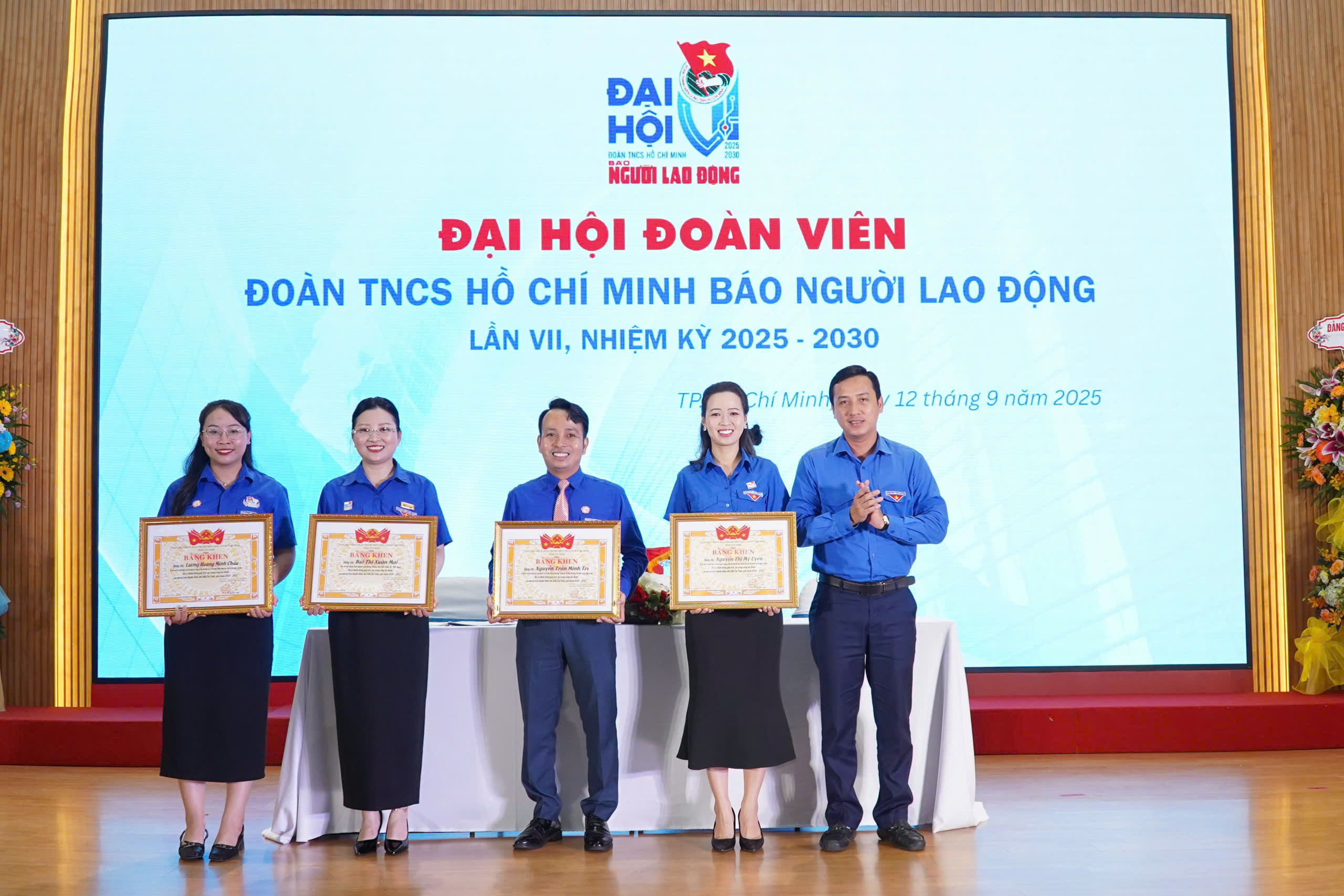 Đại hội Đo&agrave;n thanh ni&ecirc;n B&aacute;o Người Lao Động lần VII Kh&aacute;t vọng tuổi trẻ s&aacute;ng tạo - Ảnh 9.