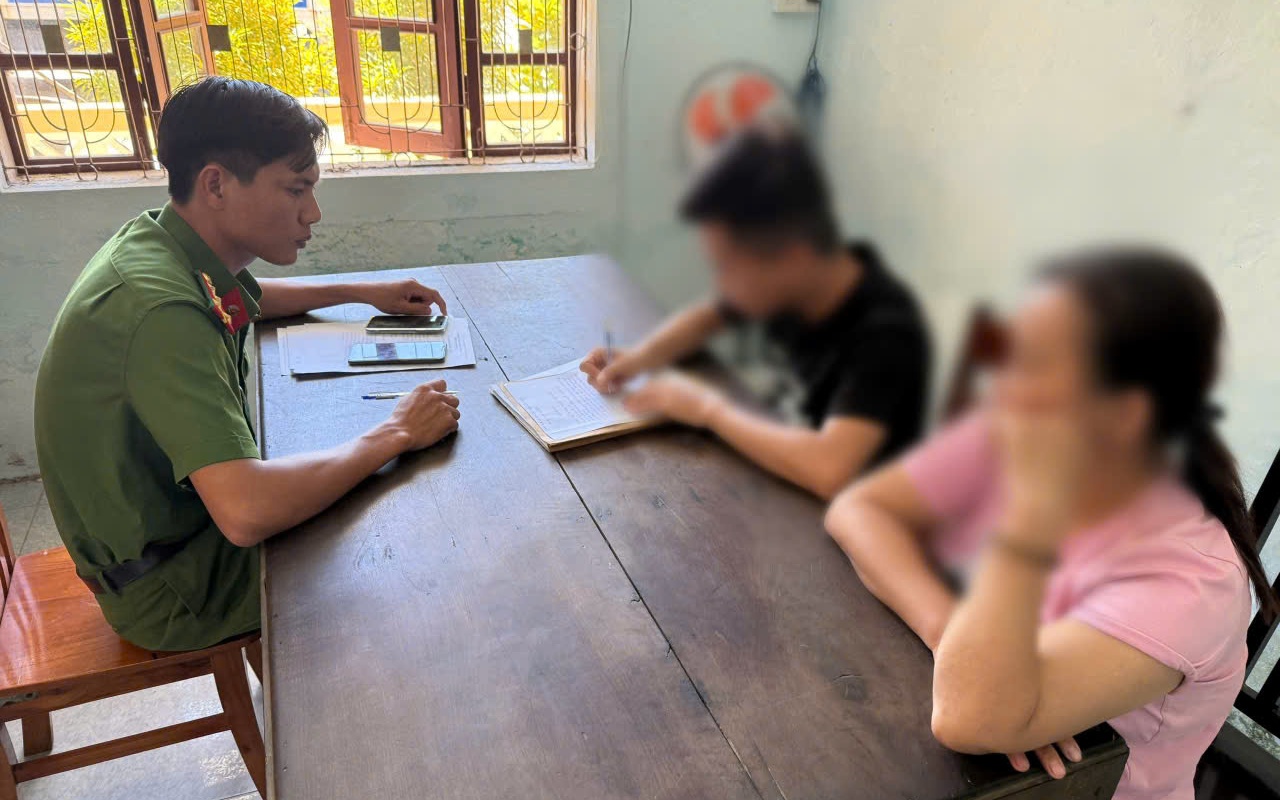 Từ việc người mẹ cầu cứu công an, nam thanh niên “ngộ ra” khi được giải thích 