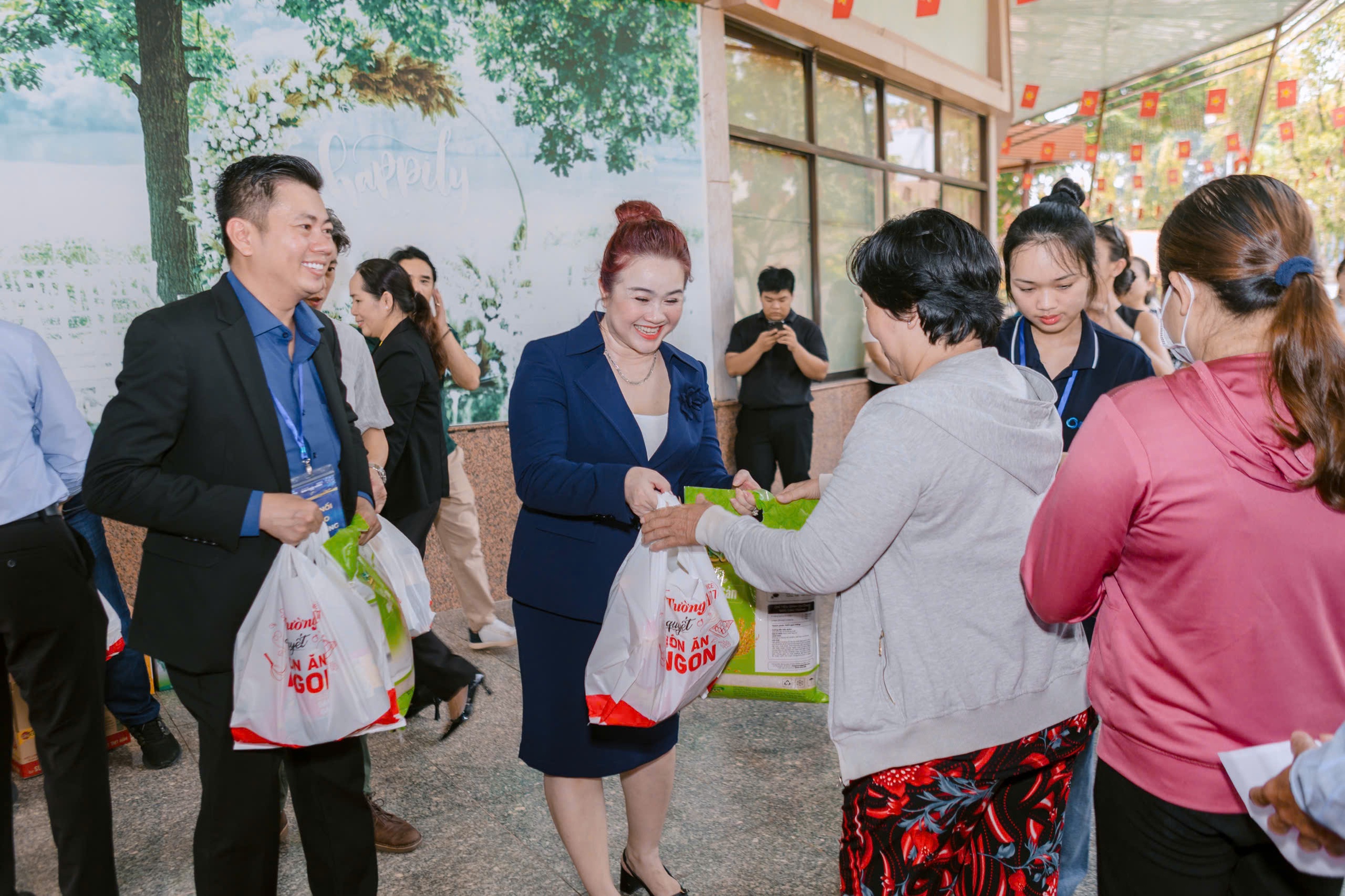 Hội Doanh nh&acirc;n S&agrave;i G&ograve;n &ndash; Chi hội 11 t&iacute;ch cực với c&aacute;c hoạt động an sinh x&atilde; hội- Ảnh 1.