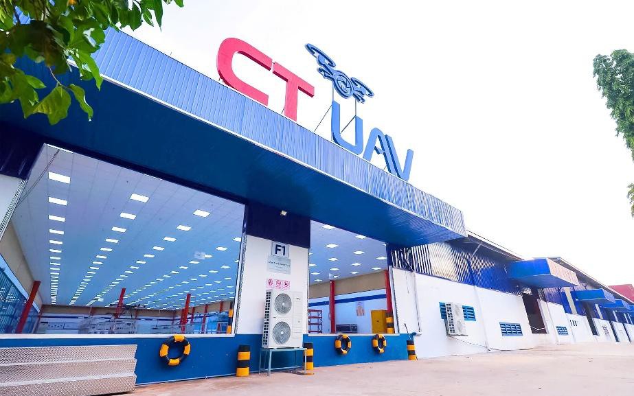 CT UAV tiên phong với nhà máy Composite tự tiến hóa