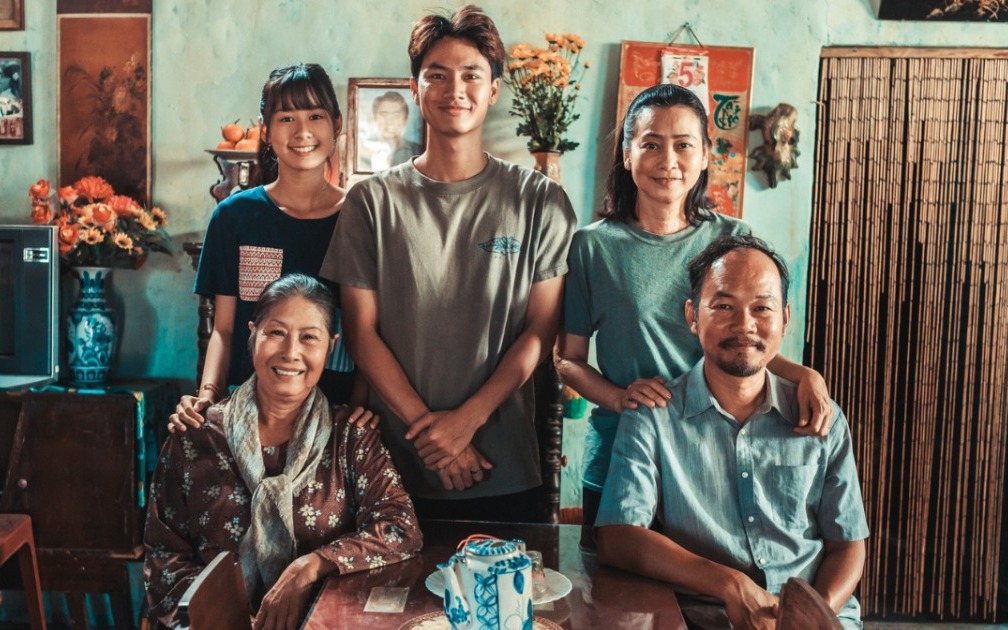 "Lật mặt 8" vươn ra 4 châu lục