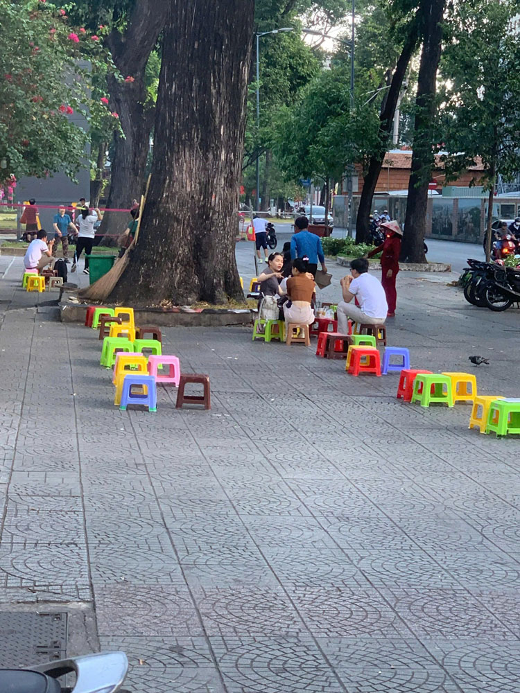 Vỉa h&egrave; v&agrave; yếu tố nh&acirc;n văn - Ảnh 1.