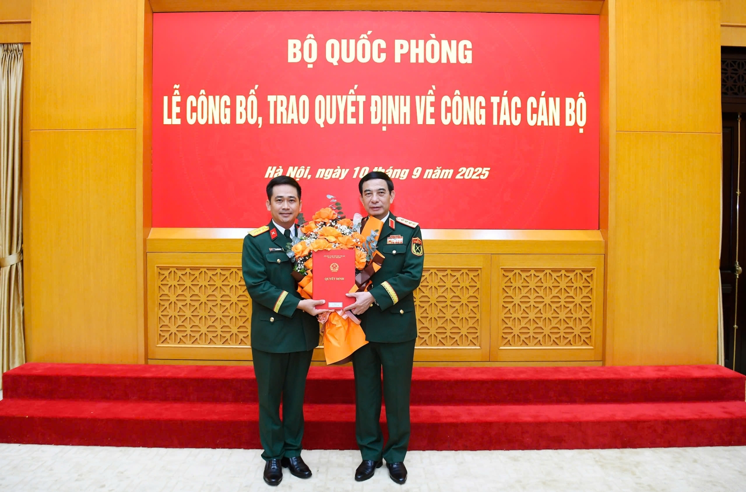 Tập đoàn Viettel có thêm 2 Phó Tổng Giám đốc- Ảnh 2.