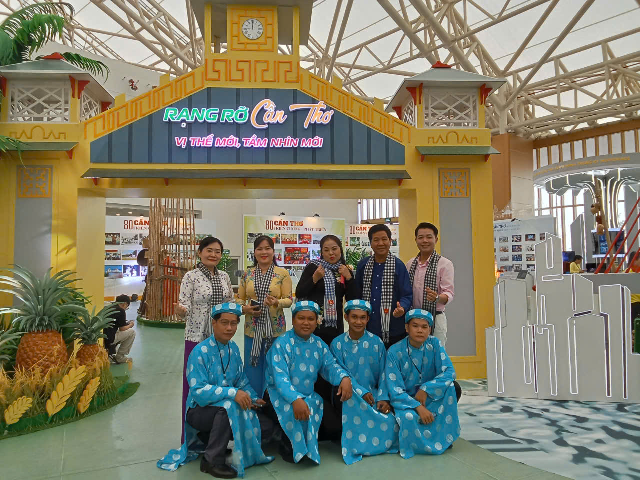 Nghệ nhân ưu tú Nguyễn Thanh Tùng, Ái Hằng tạo dấu ấn đẹp tại Hà Nội- Ảnh 6.