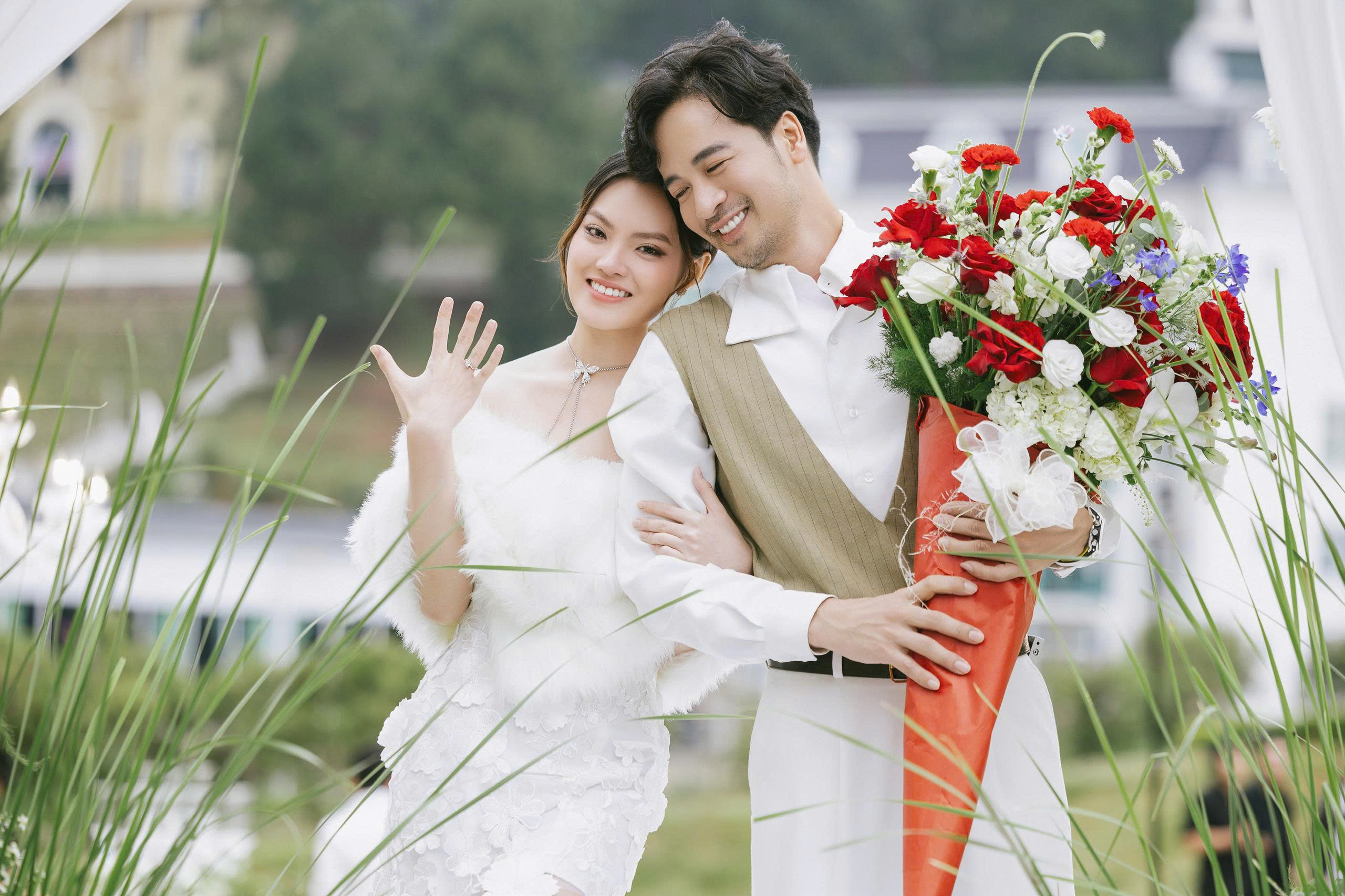 Diễn viên Đoàn Minh Tài lãng mạn cầu hôn bạn gái bác sĩ tại Đà Lạt- Ảnh 3.