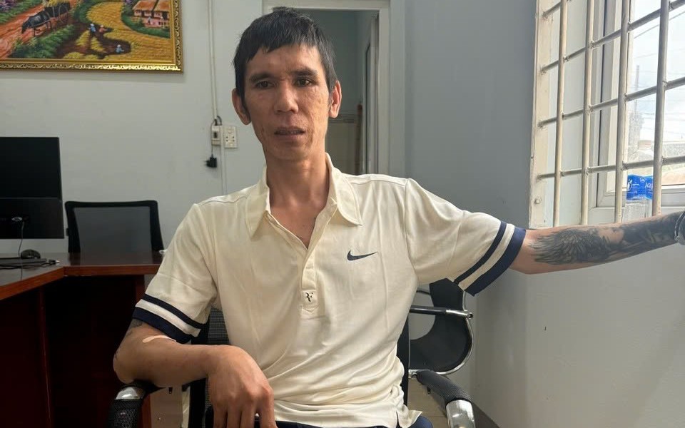 Vụ thảm án ở Đắk Lắk: Người phụ nữ kể lại giây phút bị kề dao vào cổ, cướp xe máy - Ảnh 3.