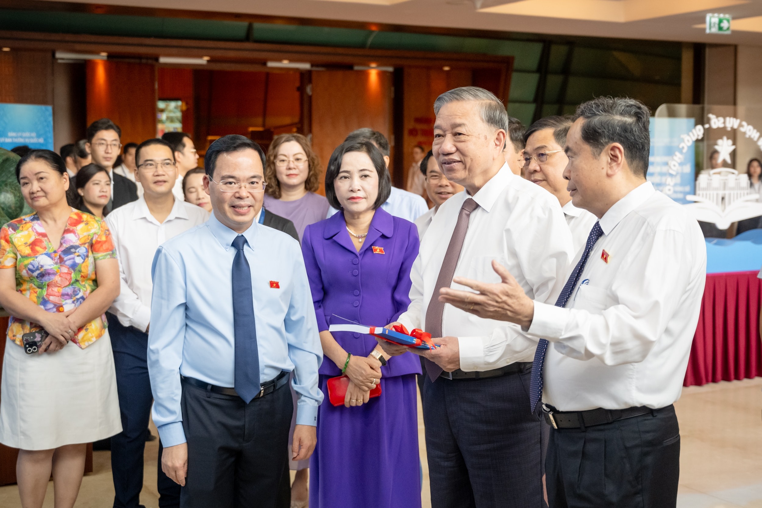 Tổng B&iacute; thư dự hội nghị chuy&ecirc;n đề B&igrave;nh d&acirc;n học vụ số - Quốc hội số- Ảnh 5.