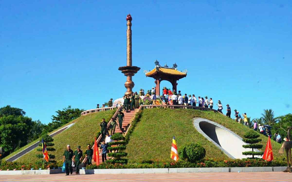 Vang mãi khúc tráng ca từ thành cổ