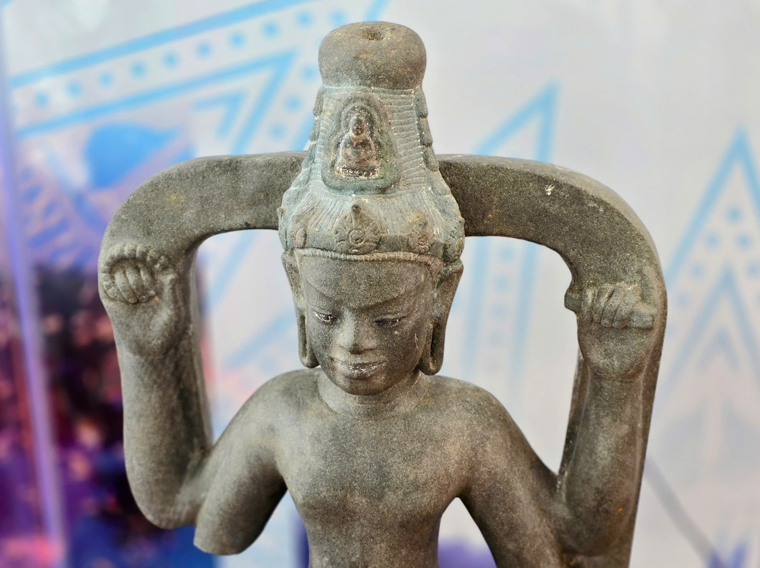 Cận cảnh bảo vật quốc gia - Tượng Avalokitesvara Bắc Bình - Ảnh 5.