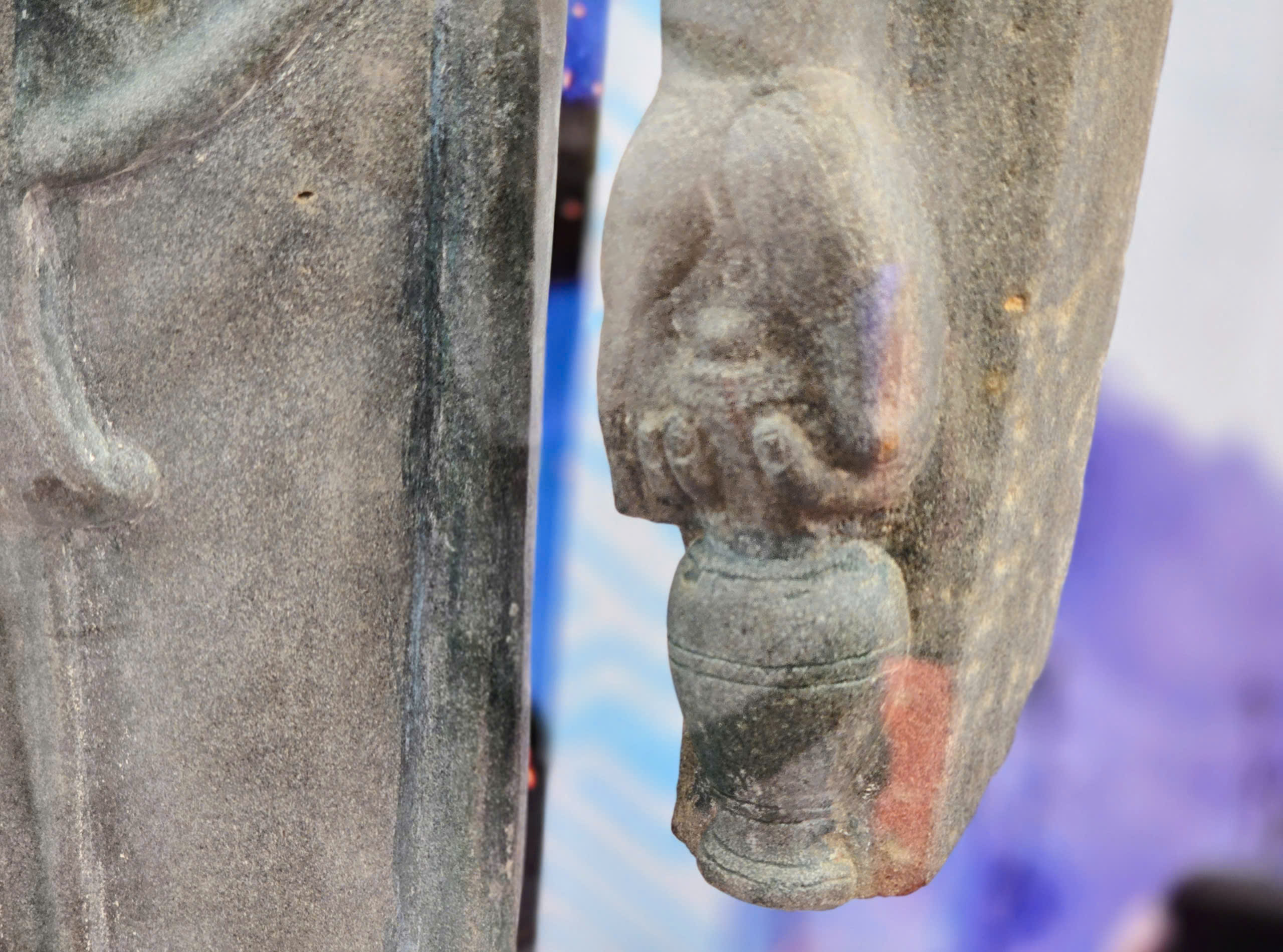 Cận cảnh bảo vật quốc gia - Tượng Avalokitesvara Bắc Bình - Ảnh 8.