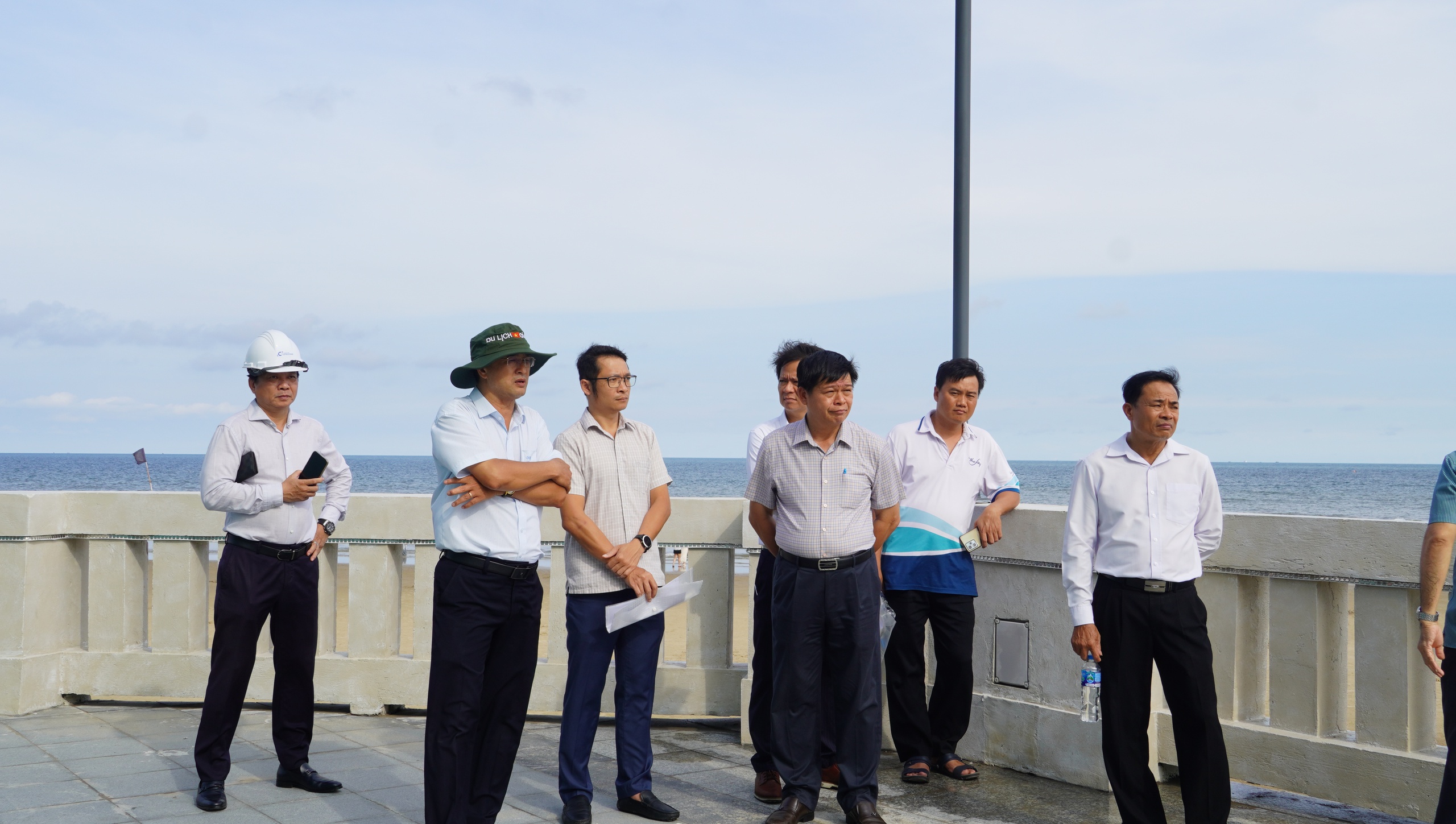 Khảo s&aacute;t, chấn chỉnh quản l&yacute; tại c&ocirc;ng vi&ecirc;n B&atilde;i Sau, phường Vũng T&agrave;u - Ảnh 1.