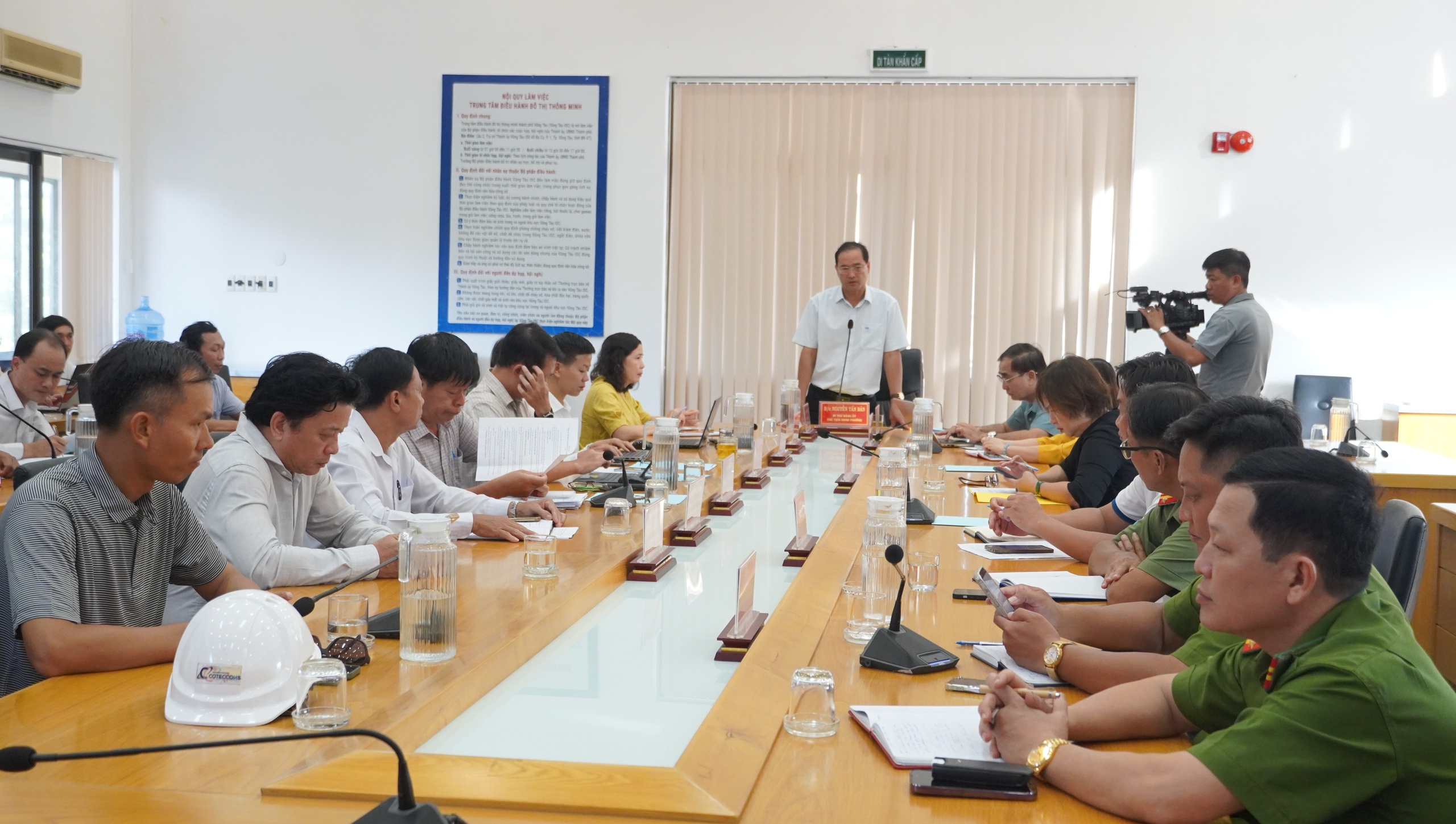 Khảo s&aacute;t, chấn chỉnh quản l&yacute; tại c&ocirc;ng vi&ecirc;n B&atilde;i Sau, phường Vũng T&agrave;u - Ảnh 2.