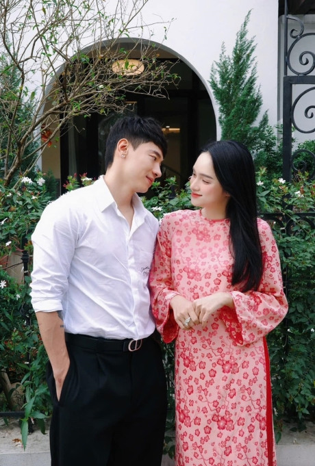 Hoa hậu chuyển giới Hương Giang tự h&agrave;o t&igrave;nh trẻ "đẹp trai v&atilde;i chưởng"   - Ảnh 1.