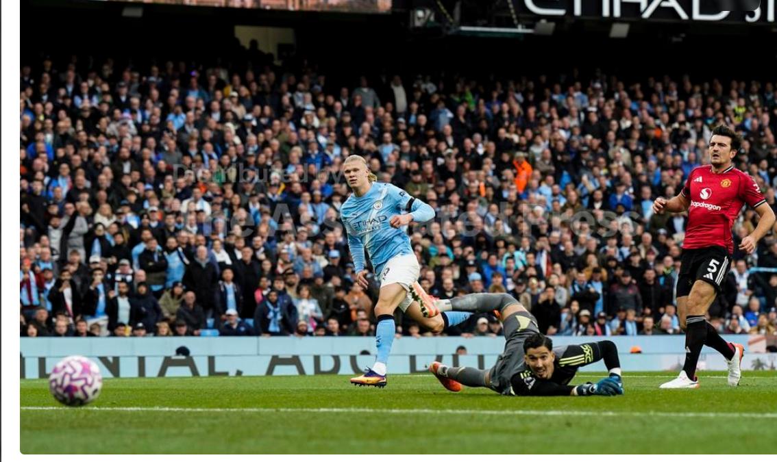Haaland ghi 2 b&agrave;n, Man City nhấn ch&igrave;m Man United - Ảnh 1.