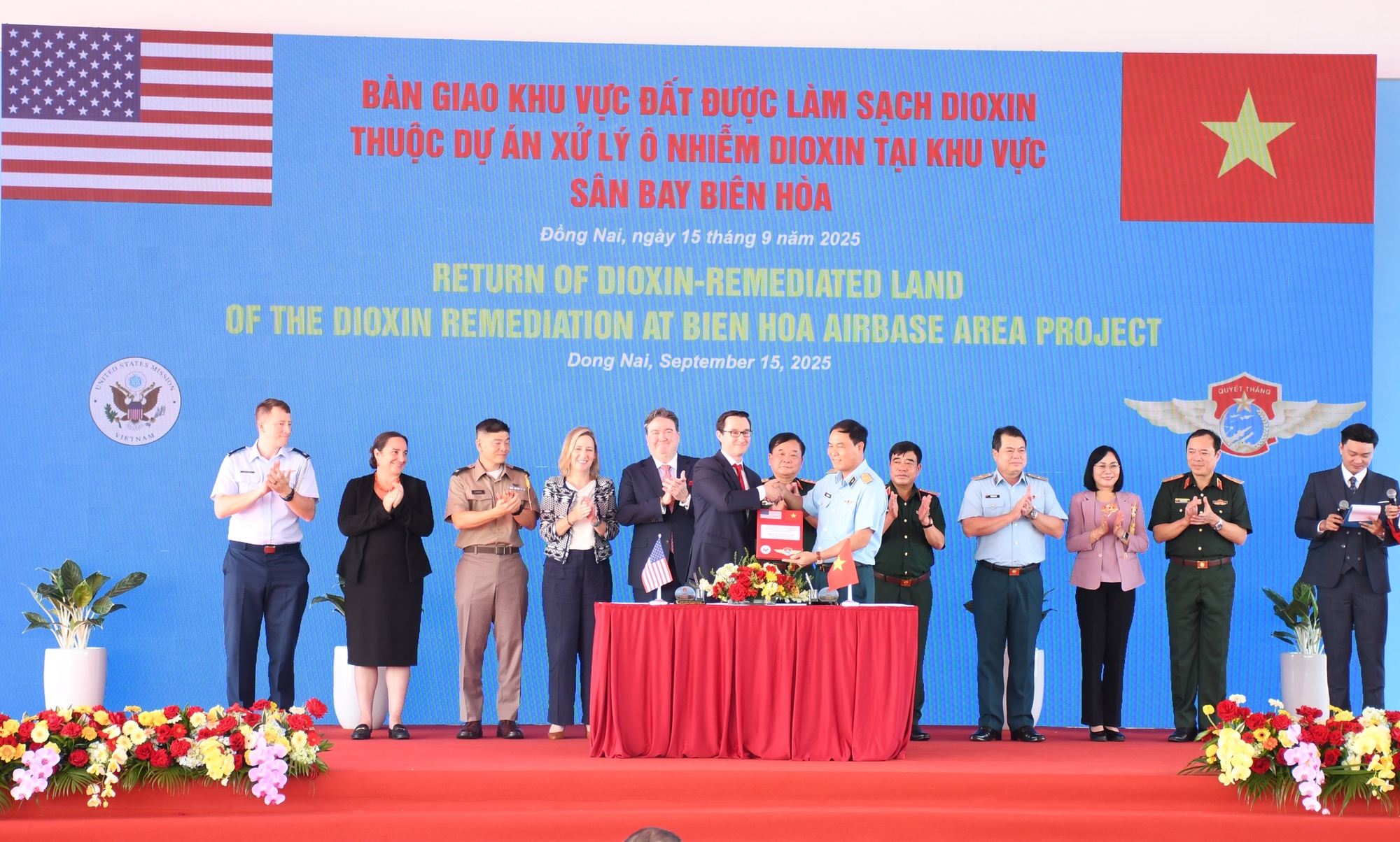 Bàn giao 6 ha đất sạch dioxin sân bay Biên Hòa sau 6 năm nỗ lực hợp tác Việt - Mỹ - Ảnh 3.