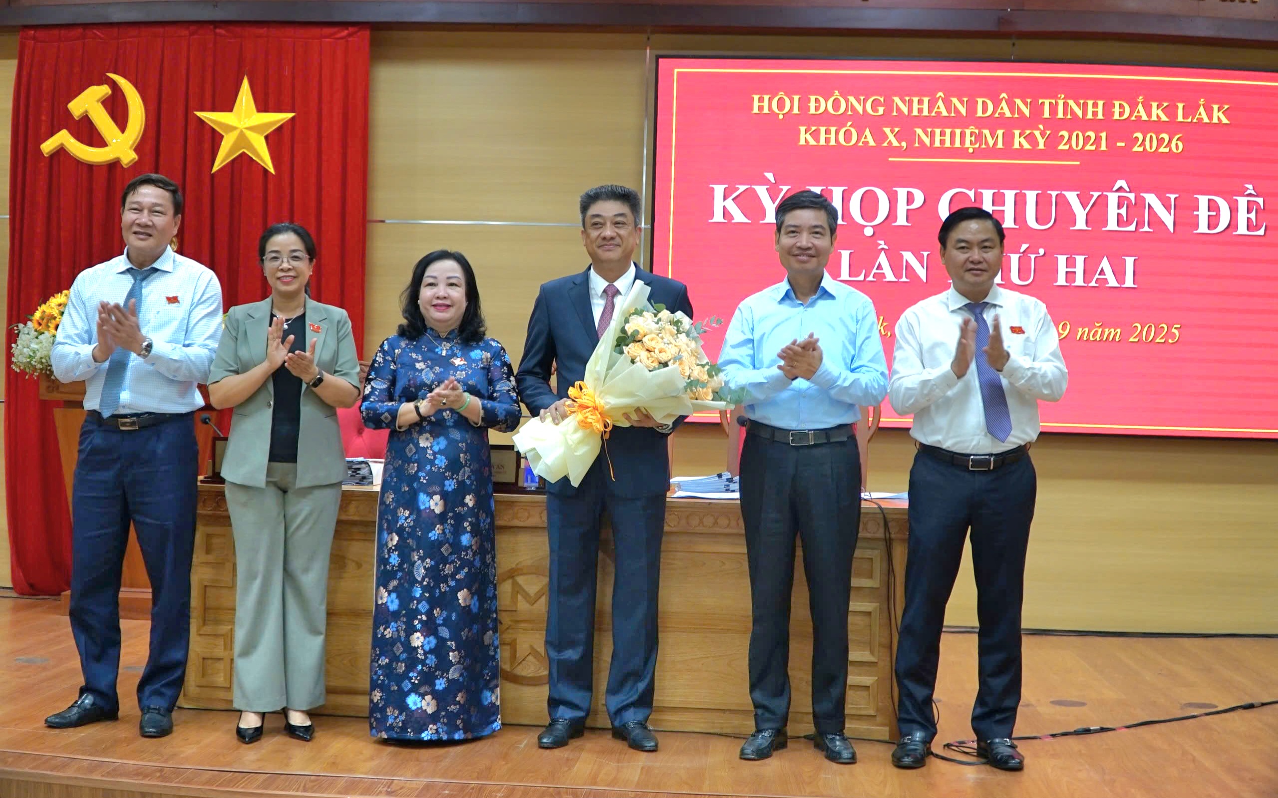 Đắk Lắk c&oacute; t&acirc;n Ph&oacute; Chủ tịch HĐND tỉnh- Ảnh 1.