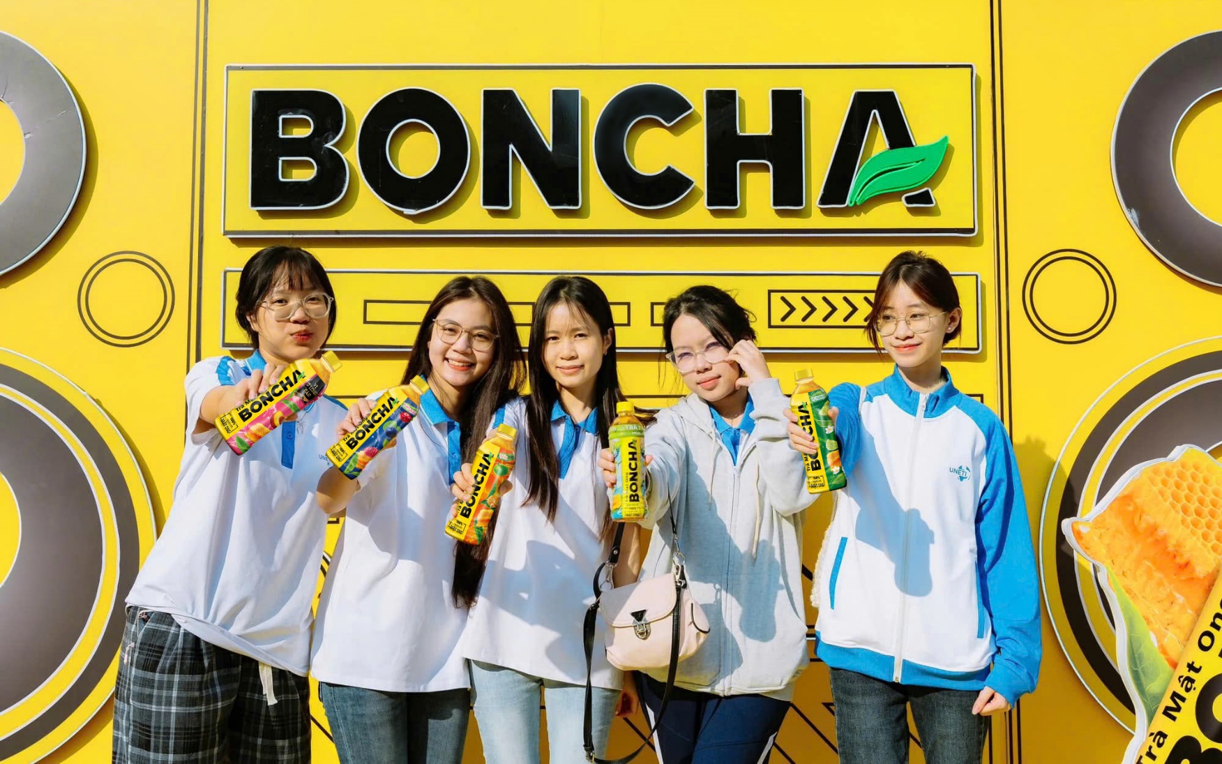 Mùa khai trường thêm hứng khởi với trà mật ong BONCHA thanh mát