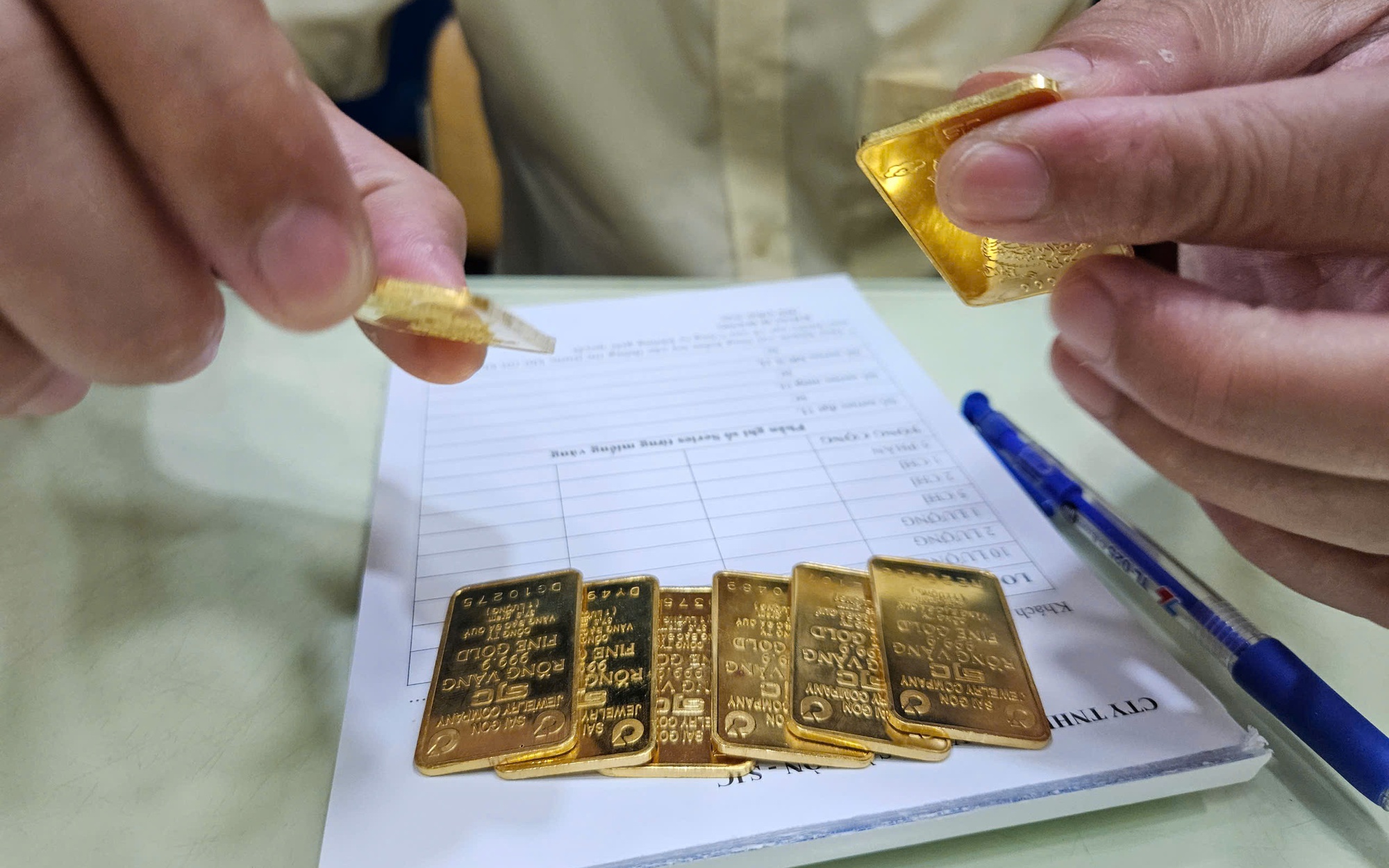 Cuối ngày 15-9, giá vàng miếng SJC trên thị trường tự do tăng trở lại- Ảnh 1.