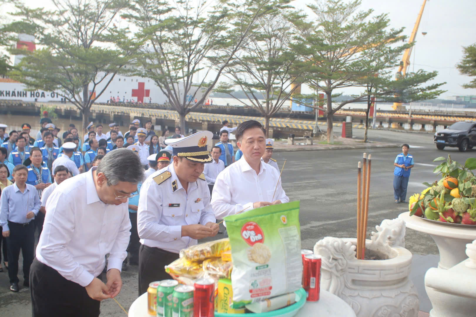 Đoàn đại biểu TP HCM hoàn thành chuyến công tác thăm quân dân các đảo Tây Nam và Nhà giàn DK1 - Ảnh 17.