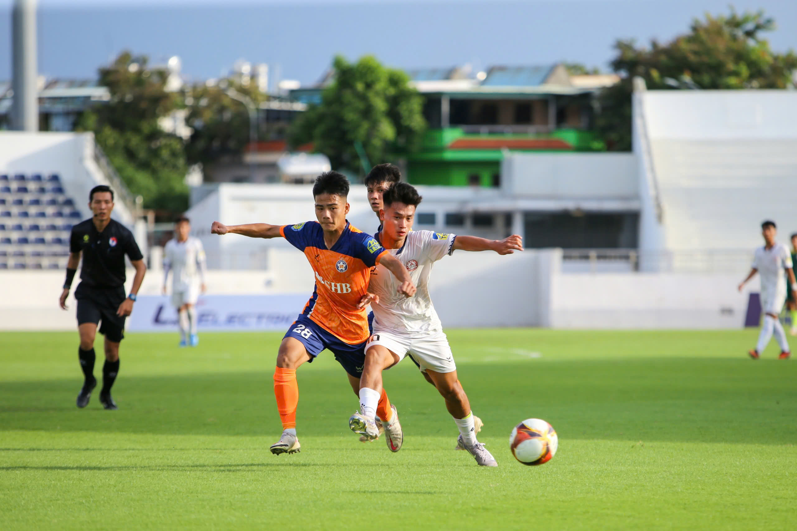 U17 VĐQG: CLB b&oacute;ng đ&aacute; TP HCM gi&agrave;nh 3 điểm trong ng&agrave;y ra qu&acirc;n - Ảnh 4.