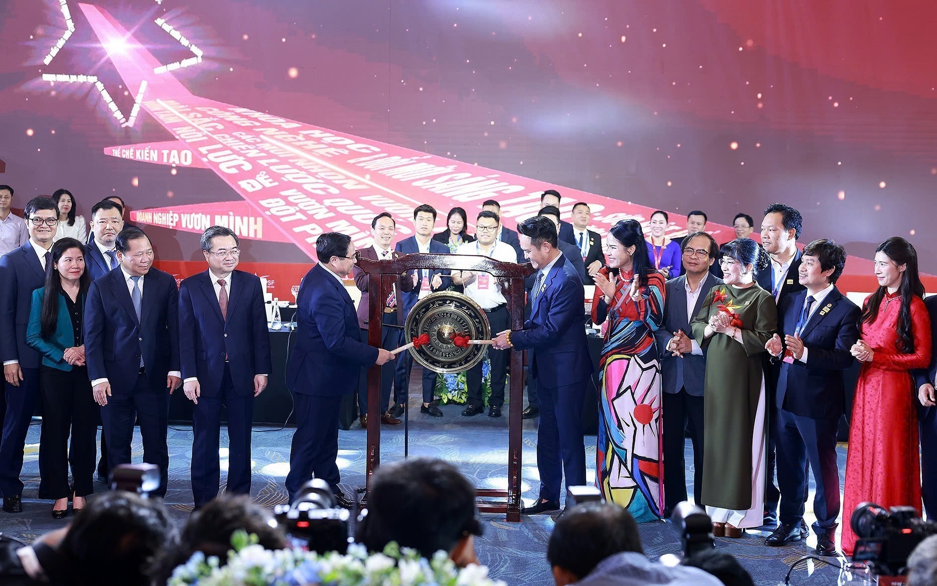 Kiến tạo bệ phóng cho kinh tế tư nhân