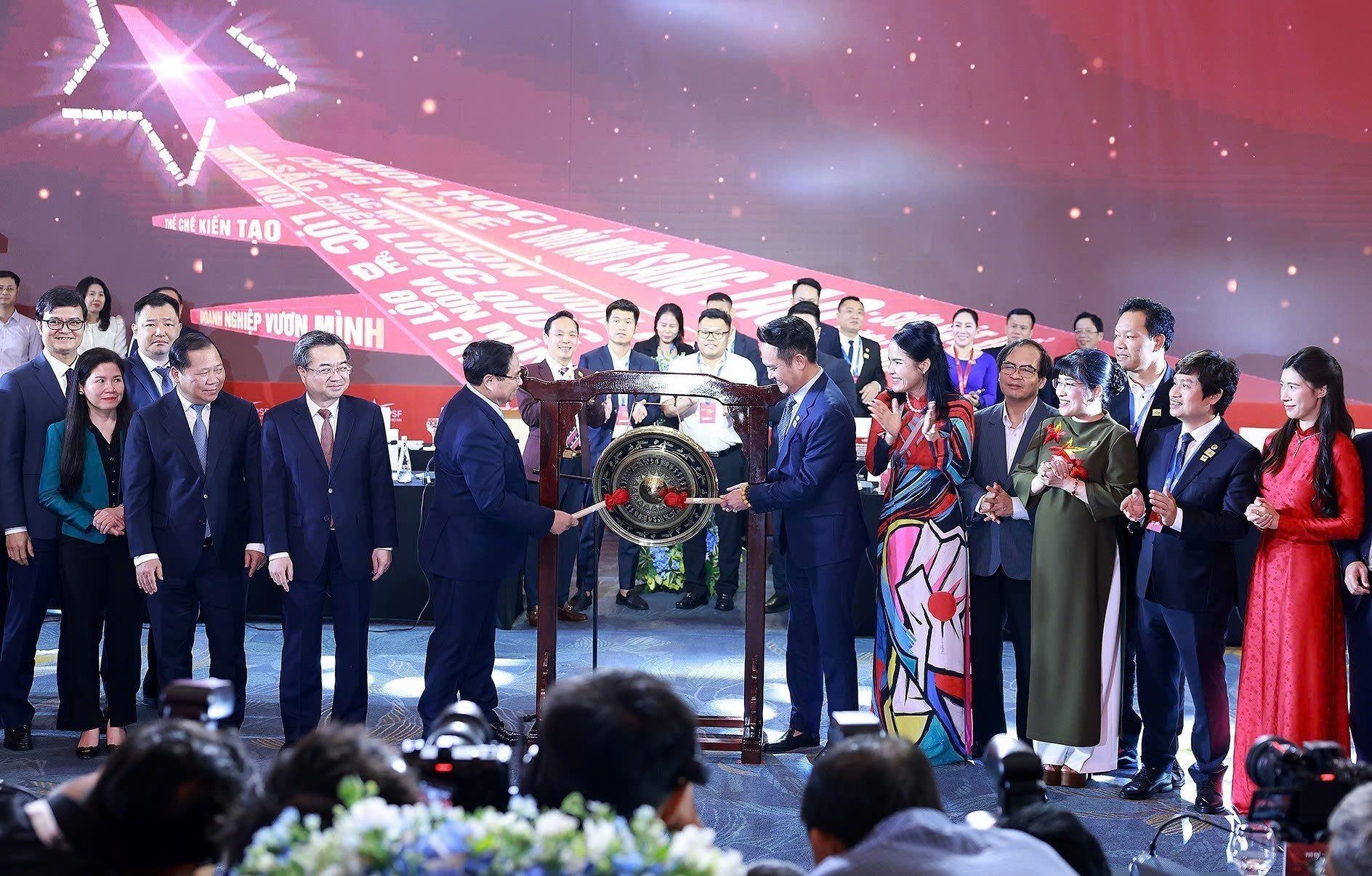 Kiến tạo bệ phóng cho kinh tế tư nhân - Ảnh 1.