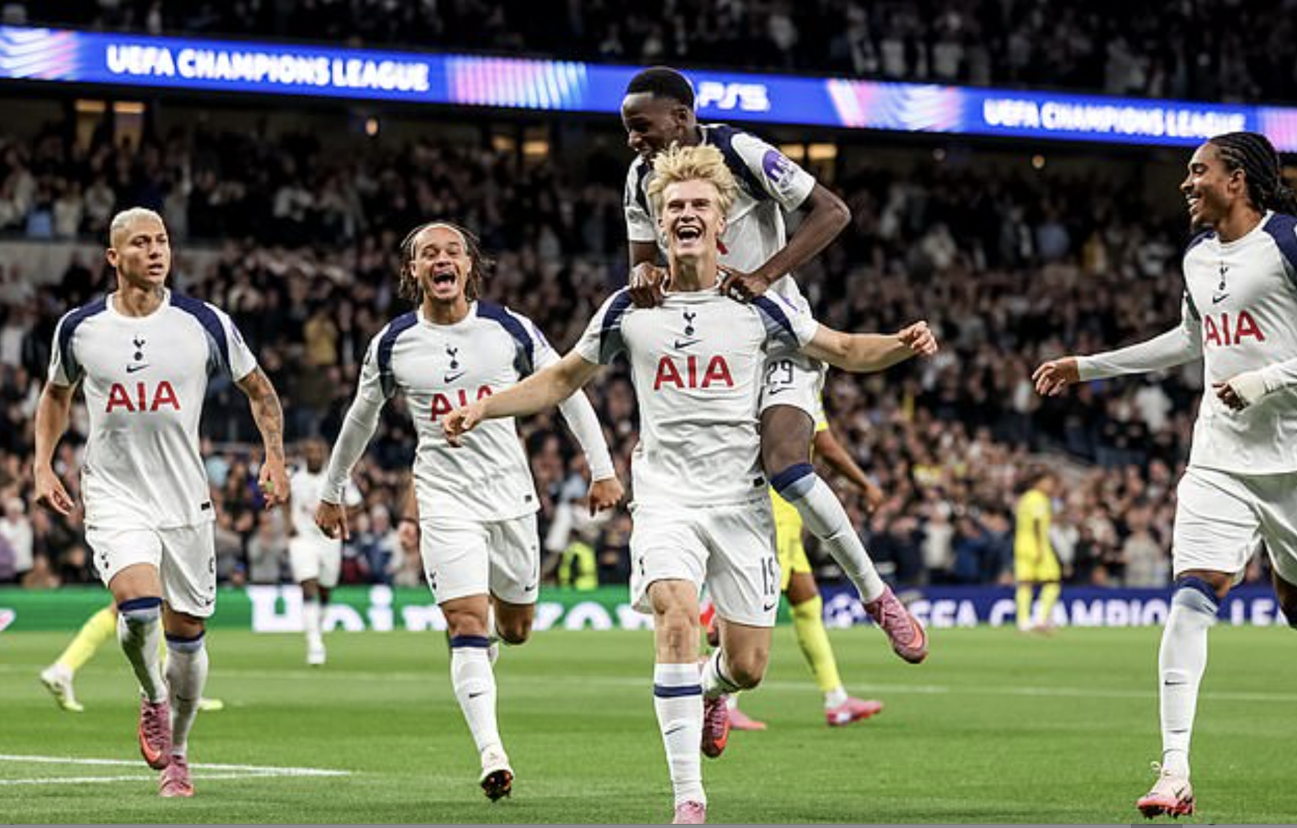 Si&ecirc;u dự bị lập c&ocirc;ng, Arsenal đại thắng Bilbao v&ograve;ng mở m&agrave;n Champions League- Ảnh 8.