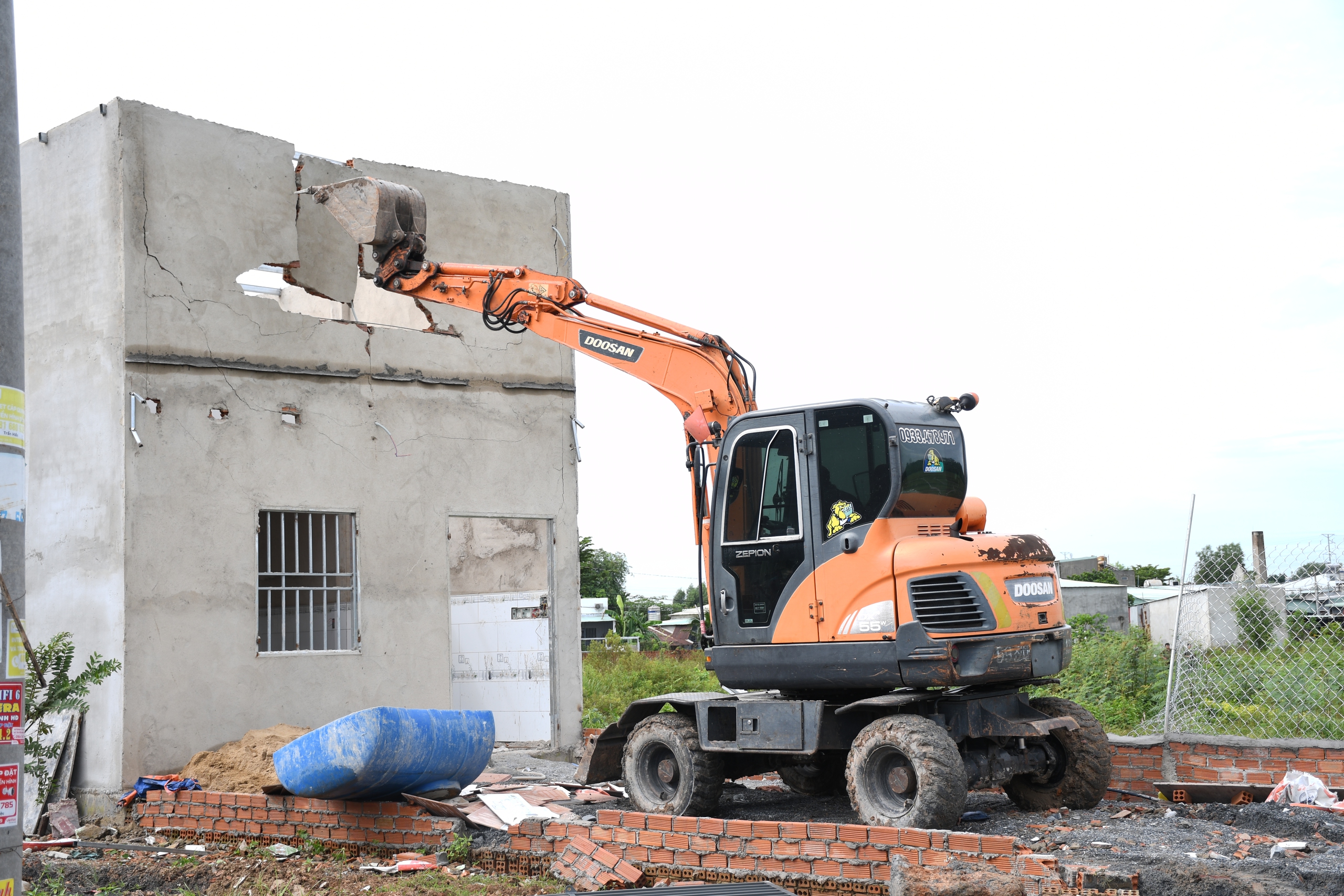 Một địa phương ở Đồng Nai bắt đầu cưỡng chế các căn nhà xây dựng trái phép- Ảnh 7.