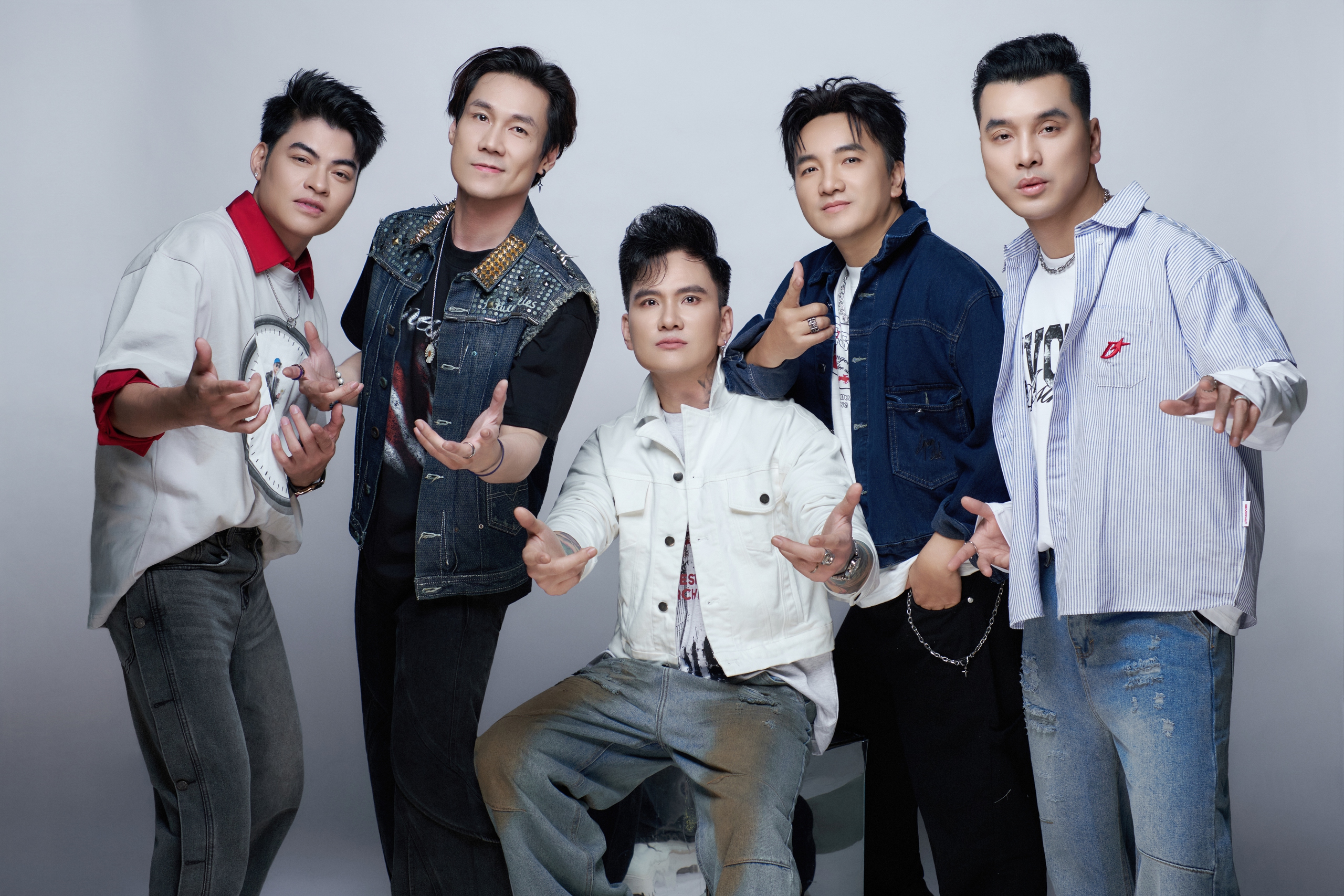 Ngũ Hổ Tướng ra đời: 5 giọng ca đ&igrave;nh đ&aacute;m lập nh&oacute;m, Vpop c&oacute; "boyband" mới?- Ảnh 2.