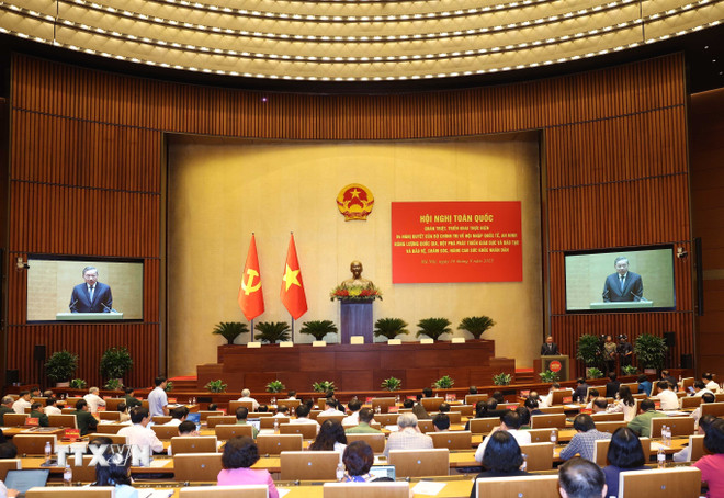 Tổng Bí thư Tô Lâm: Chuyển nhanh từ
"ban hành chủ trương" sang "quản trị thực thi"- Ảnh 3.