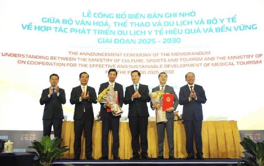 Two ministries partner to build Vietnam into a medical tourism destination- Ảnh 1.