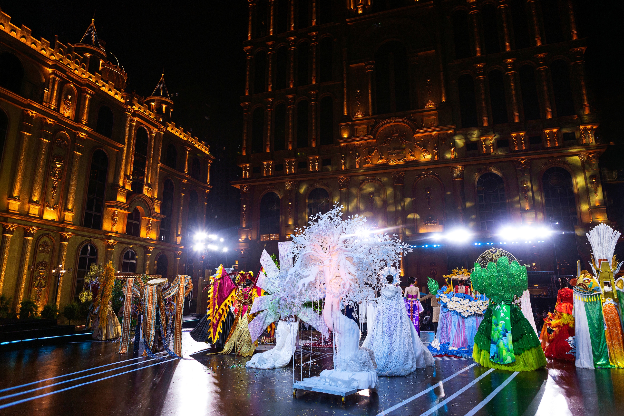Cảnh tượng chưa từng c&oacute; ở Miss Grand Vietnam 2025   - Ảnh 14.