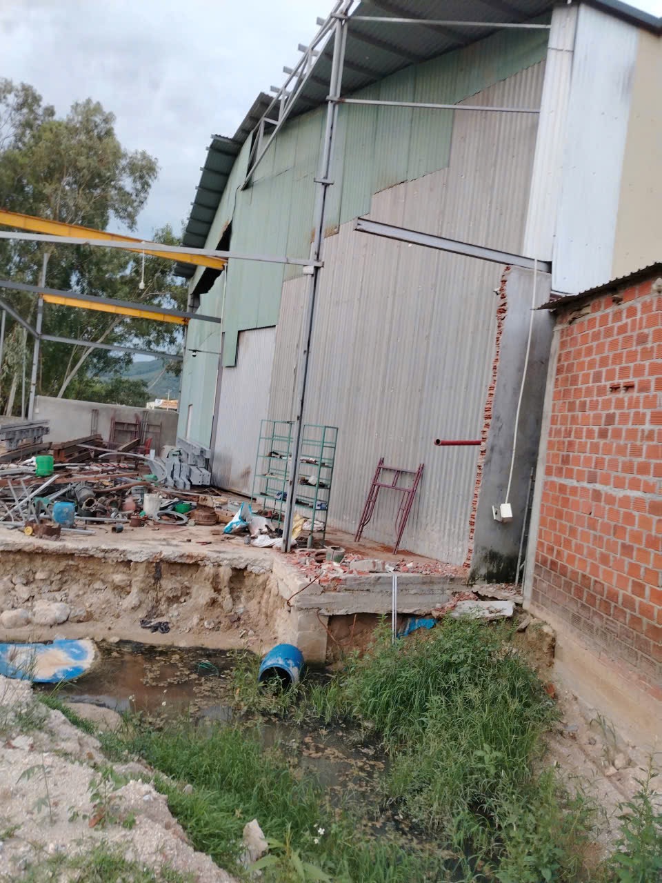 Vụ "Nhà kho xây trên đất công ở Gia Lai": Người dân tố cáo bí thư xã - Ảnh 2.