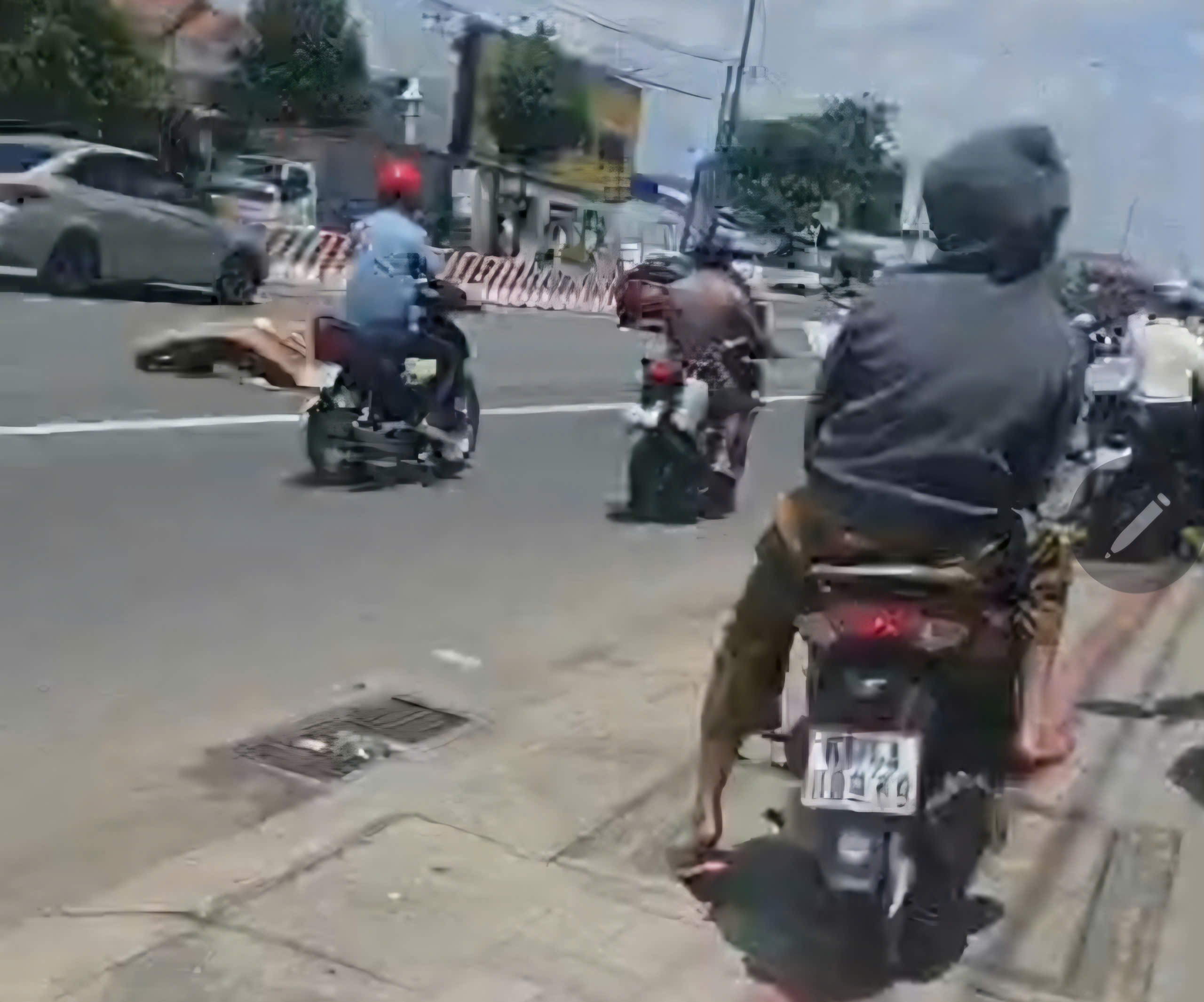 Thương t&acirc;m nam học sinh lớp 11 gặp tai nạn kh&ocirc;ng qua khỏi tr&ecirc;n Quốc lộ 13- Ảnh 1.
