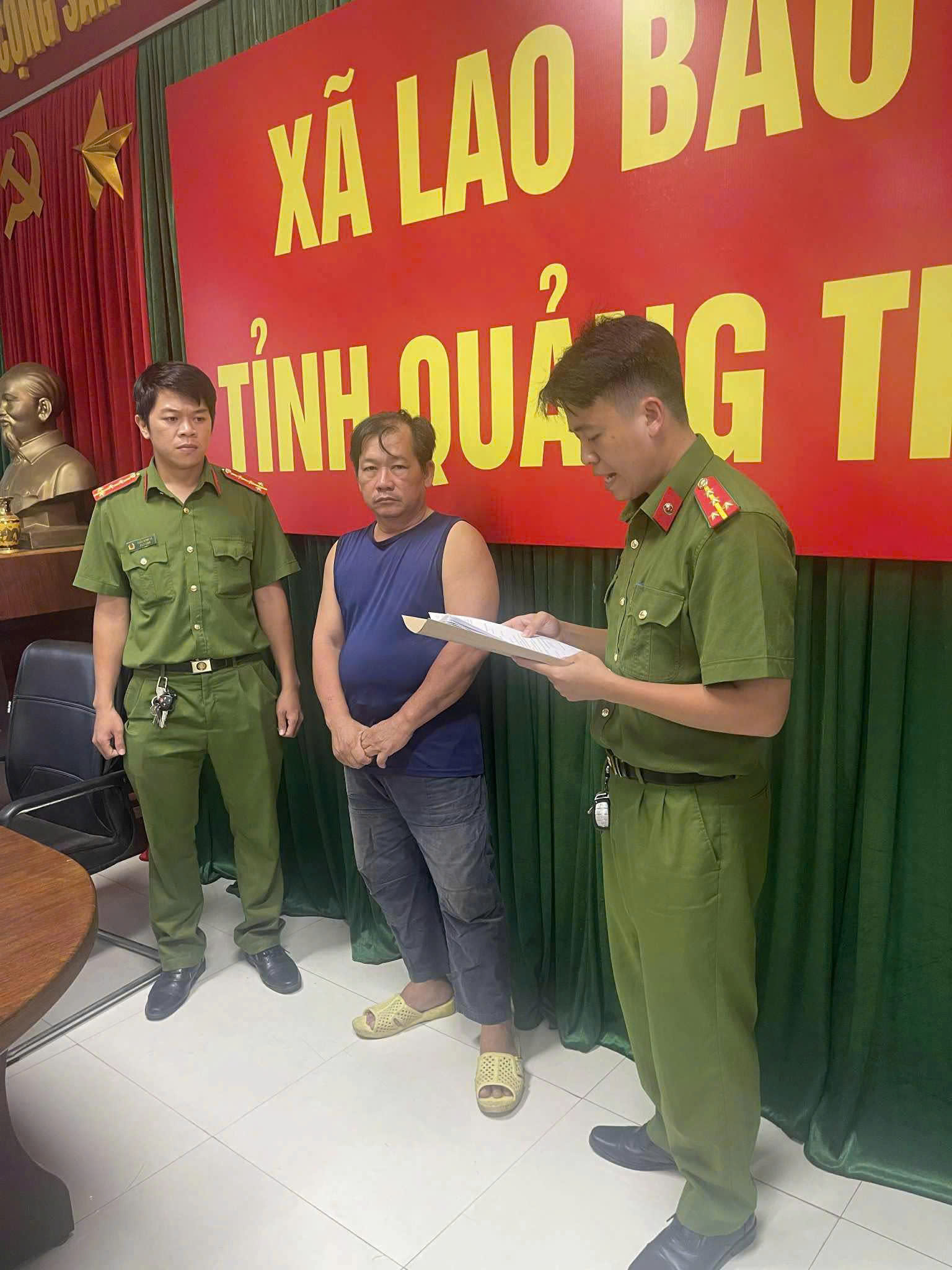 Vụ xe tải lao v&agrave;o chợ: Khởi tố, bắt giam t&agrave;i xế - Ảnh 2.