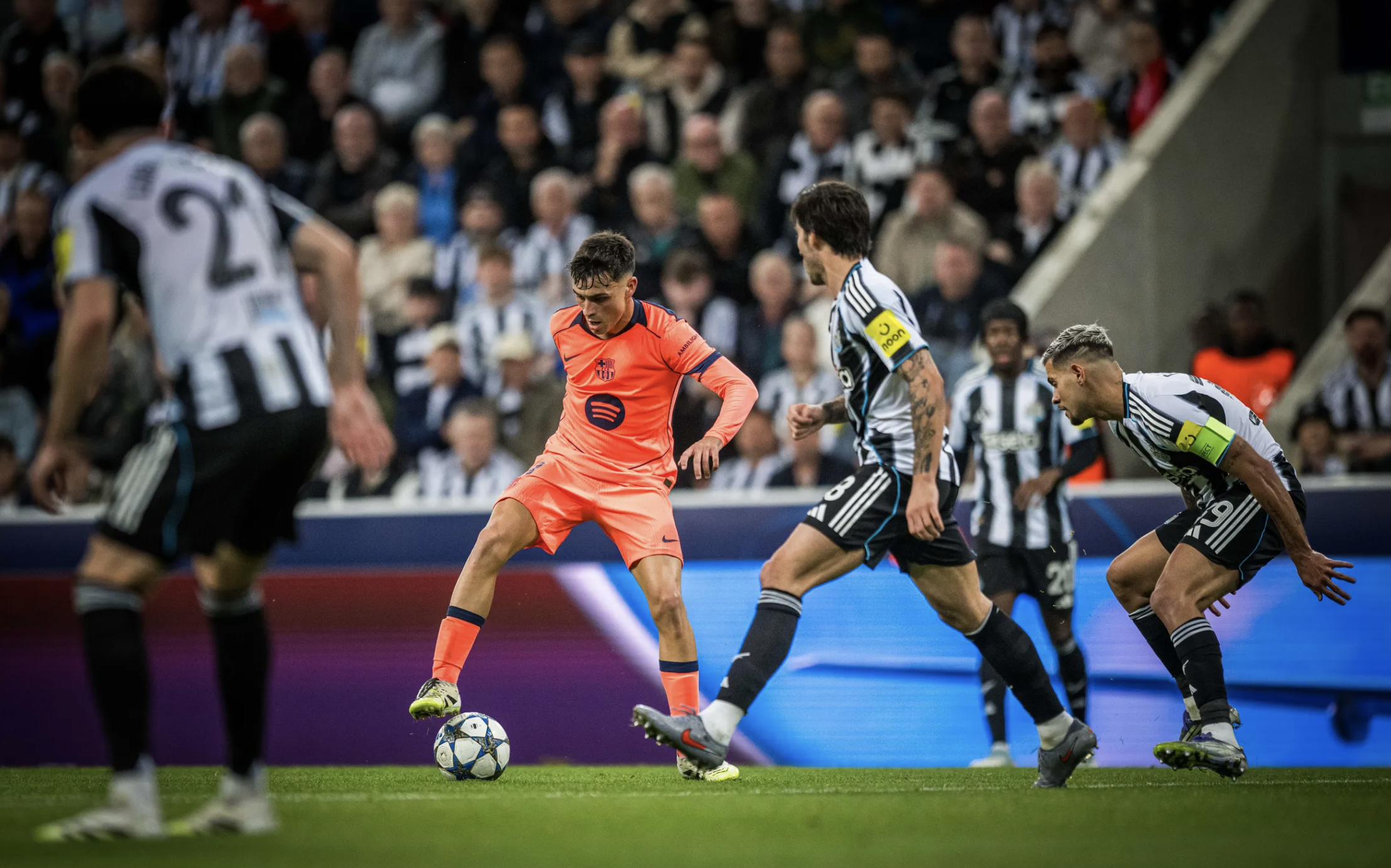 Rashford lập đại c&ocirc;ng, Barcelona gi&agrave;nh thắng lợi tr&ecirc;n s&acirc;n Newcastle- Ảnh 1.